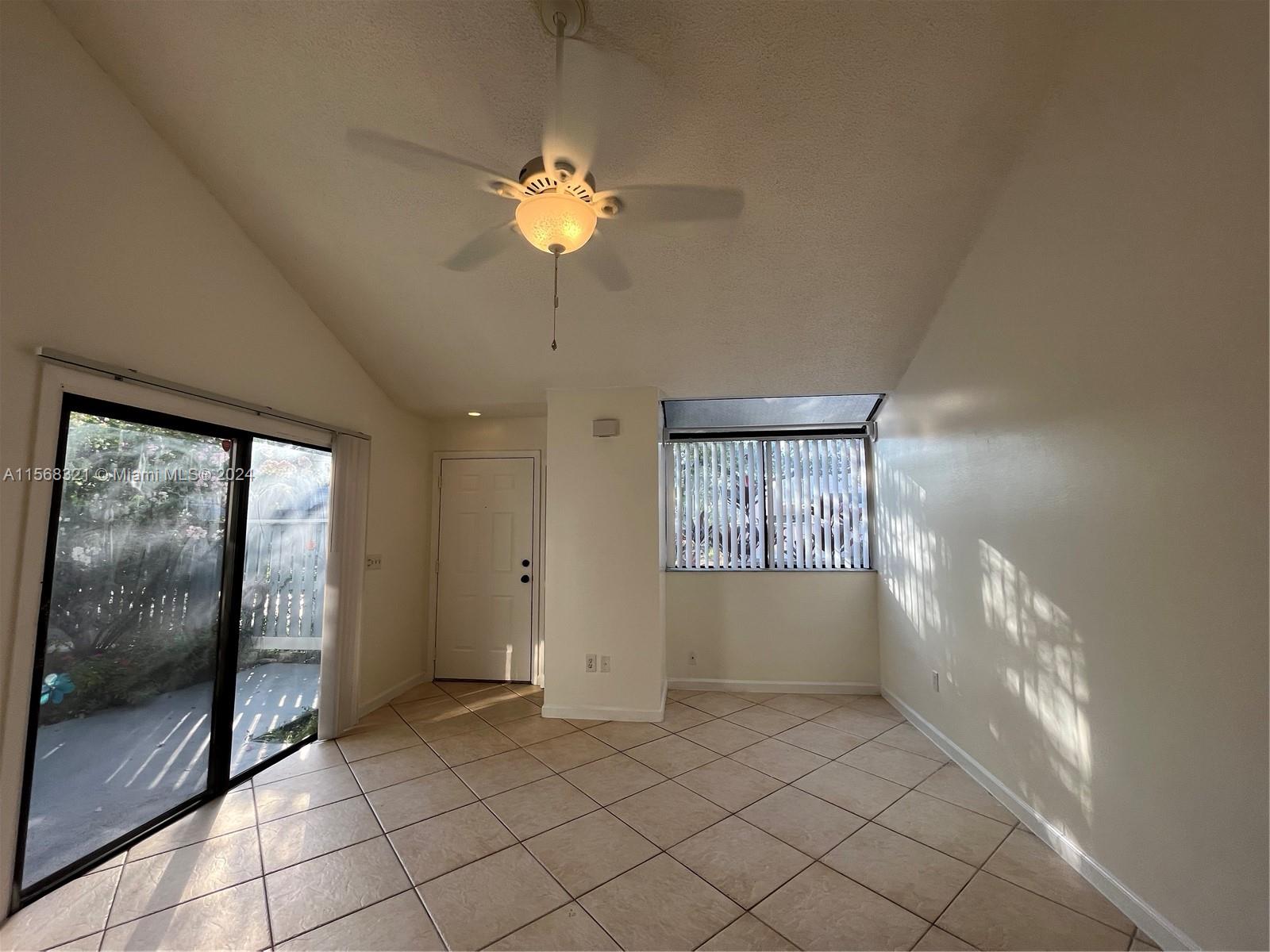 1818 Racquet Ct, North Lauderdale, Florida 33068, 3 Bedrooms Bedrooms, ,2 BathroomsBathrooms,Residentiallease,For Rent,1818 Racquet Ct,A11568321