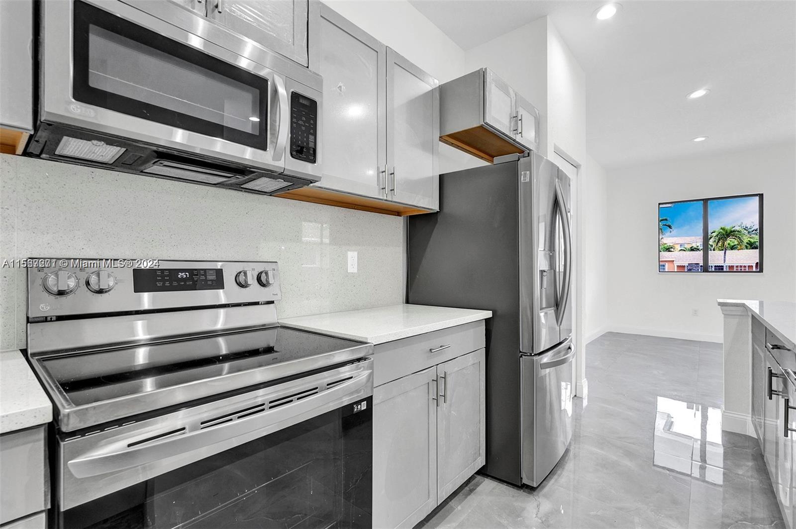 108 NW 1st Ave 1-2, Hallandale Beach, Florida 33009, 4 Bedrooms Bedrooms, ,3 BathroomsBathrooms,Residentiallease,For Rent,108 NW 1st Ave 1-2,A11567271
