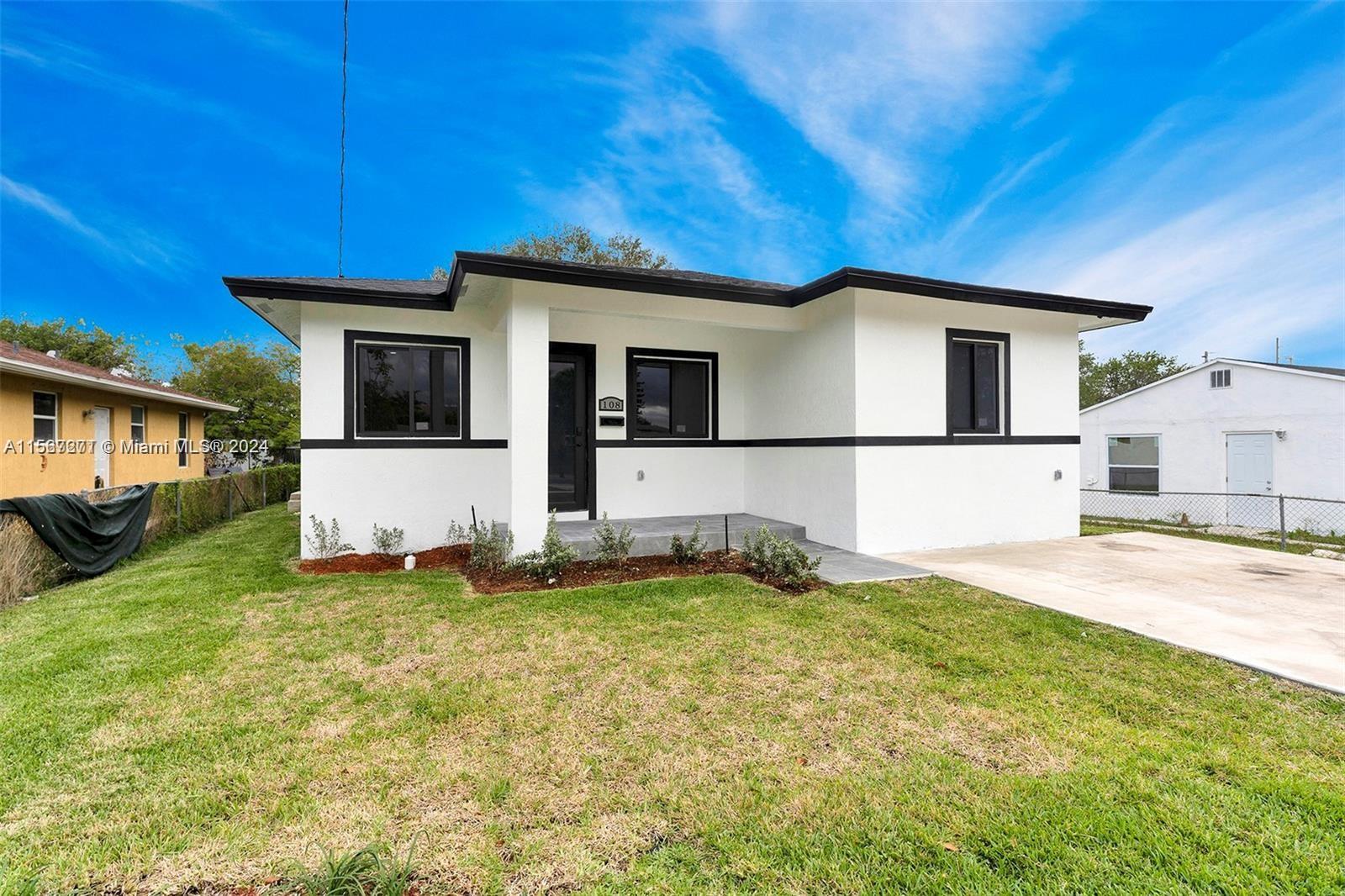 108 NW 1st Ave 1-2, Hallandale Beach, Florida 33009, 4 Bedrooms Bedrooms, ,3 BathroomsBathrooms,Residentiallease,For Rent,108 NW 1st Ave 1-2,A11567271