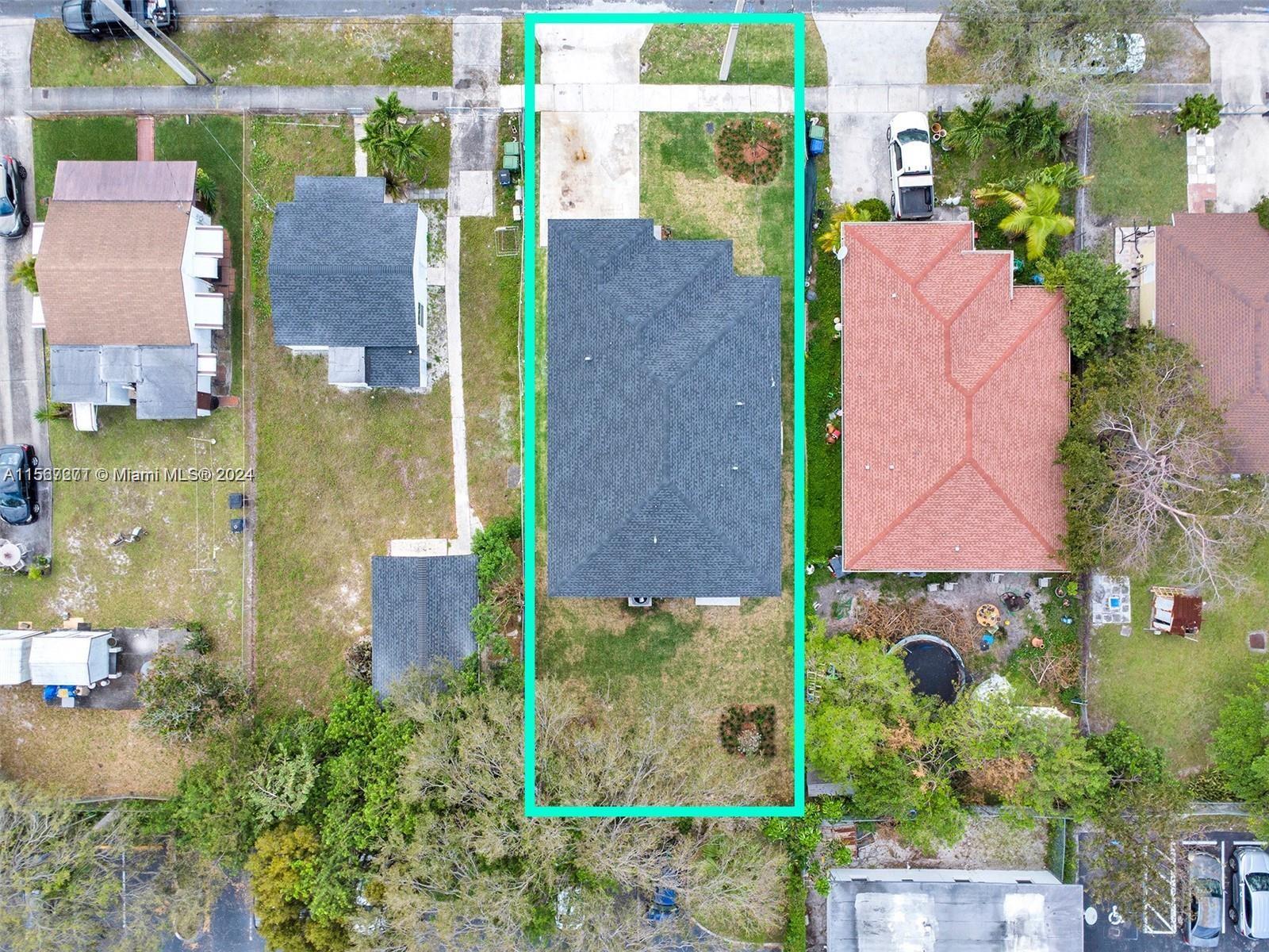 108 NW 1st Ave 1-2, Hallandale Beach, Florida 33009, 4 Bedrooms Bedrooms, ,3 BathroomsBathrooms,Residentiallease,For Rent,108 NW 1st Ave 1-2,A11567271