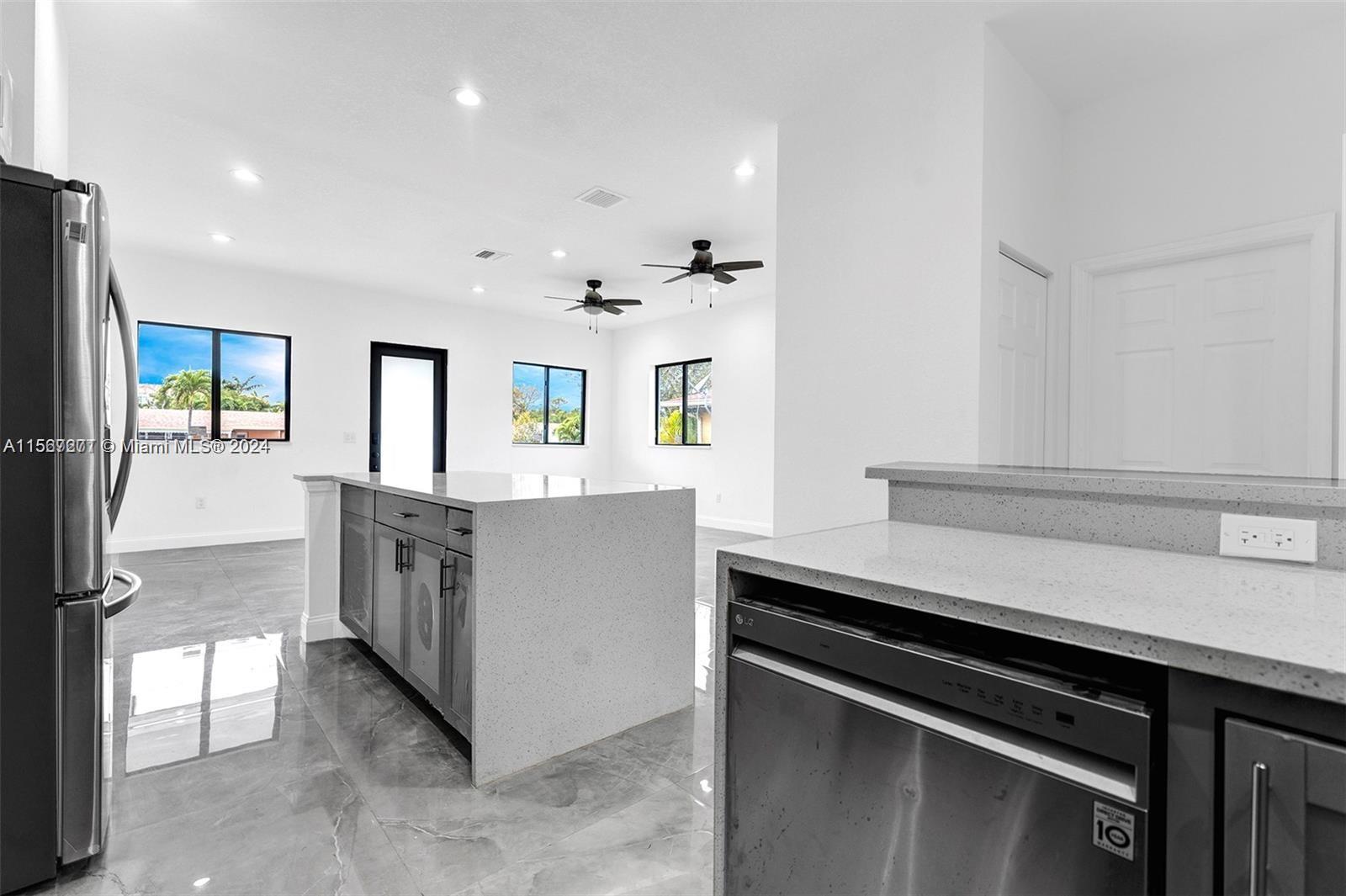 108 NW 1st Ave 1-2, Hallandale Beach, Florida 33009, 4 Bedrooms Bedrooms, ,3 BathroomsBathrooms,Residentiallease,For Rent,108 NW 1st Ave 1-2,A11567271