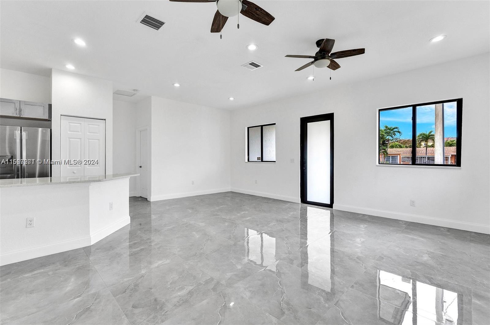 108 NW 1st Ave 1-2, Hallandale Beach, Florida 33009, 4 Bedrooms Bedrooms, ,3 BathroomsBathrooms,Residentiallease,For Rent,108 NW 1st Ave 1-2,A11567271