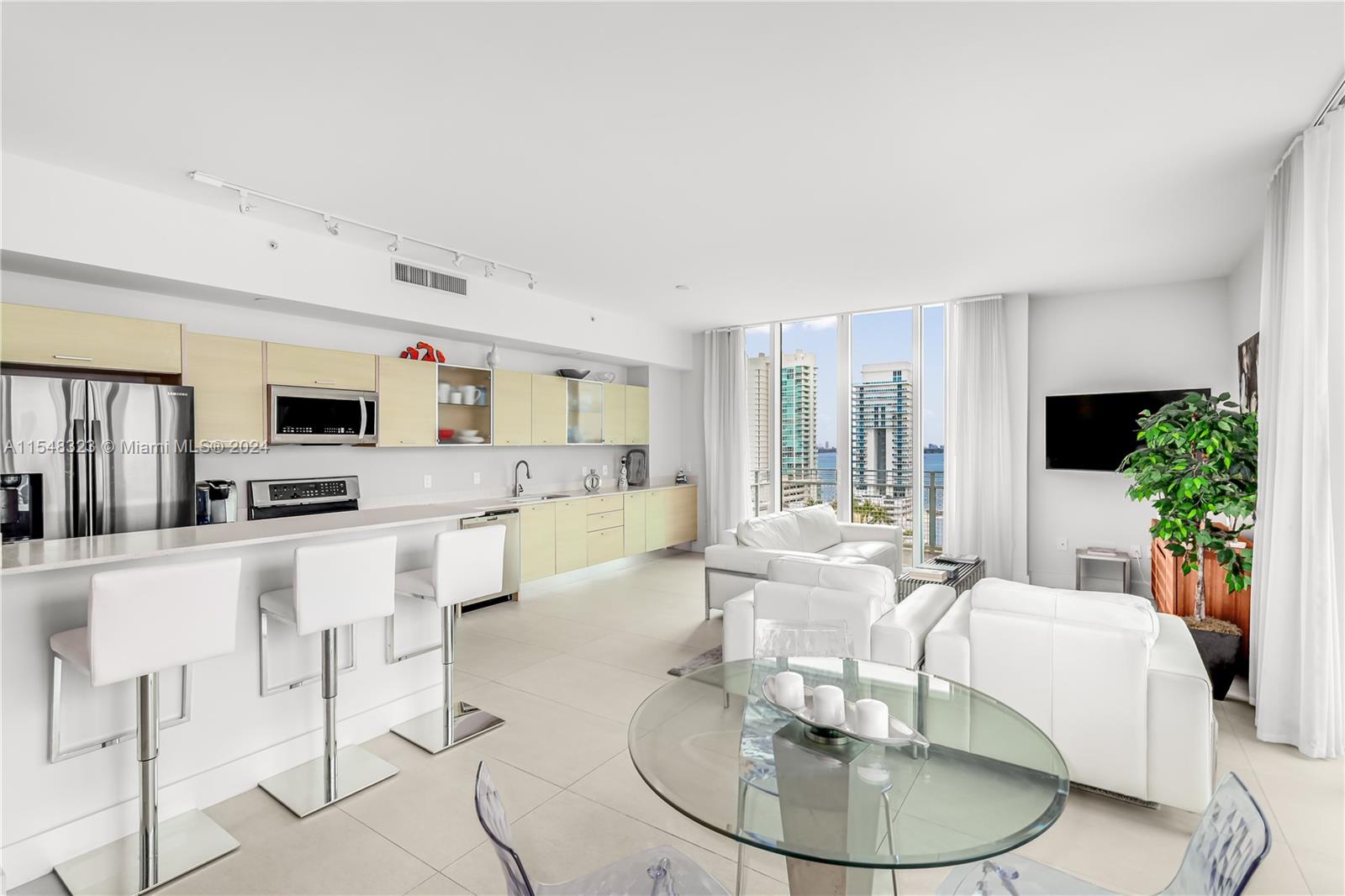 350 NE 24th St PH2, Miami, Florida 33137, 2 Bedrooms Bedrooms, ,2 BathroomsBathrooms,Residential,For Sale,350 NE 24th St PH2,A11548323