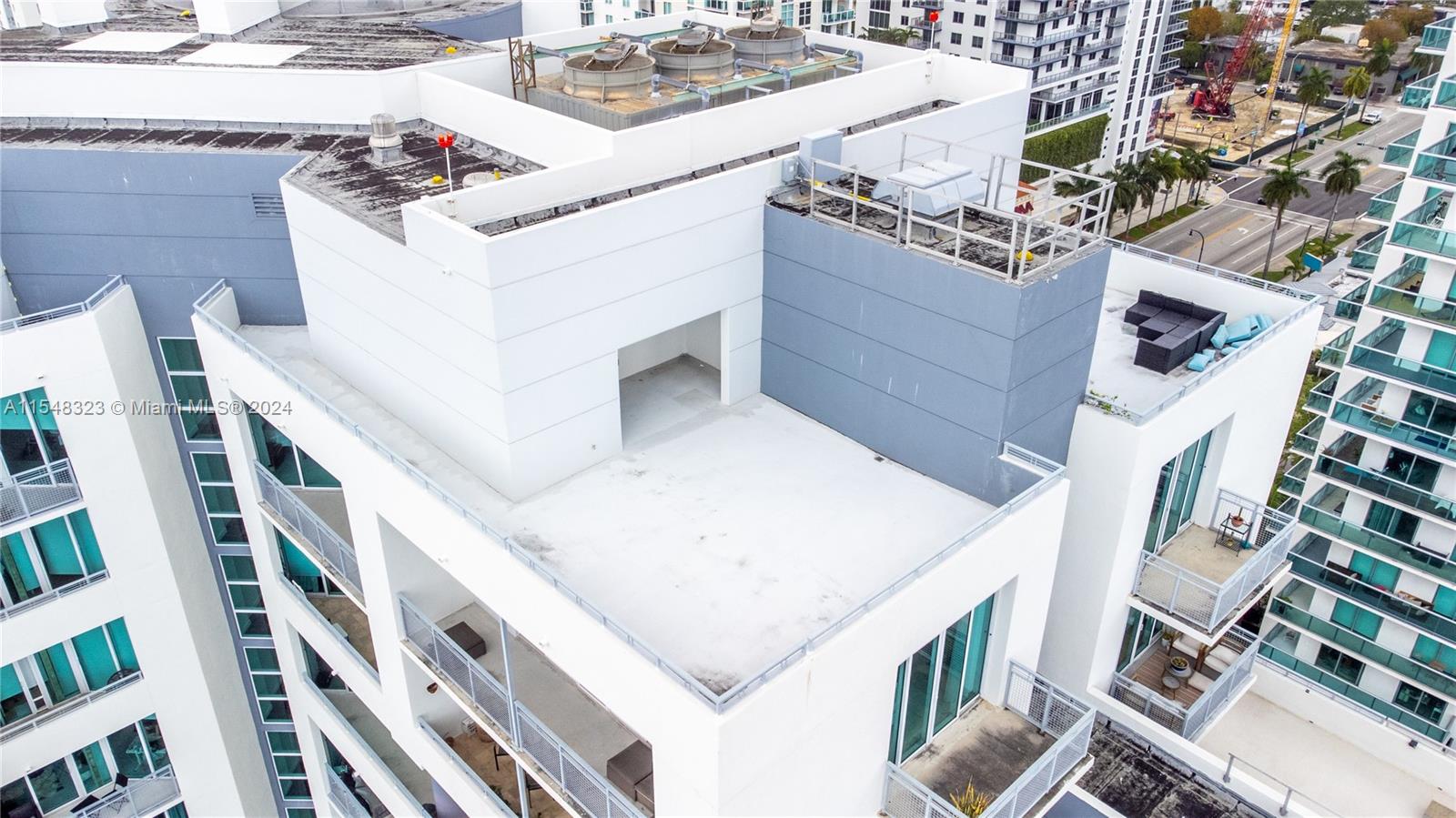 350 NE 24th St PH2, Miami, Florida 33137, 2 Bedrooms Bedrooms, ,2 BathroomsBathrooms,Residential,For Sale,350 NE 24th St PH2,A11548323