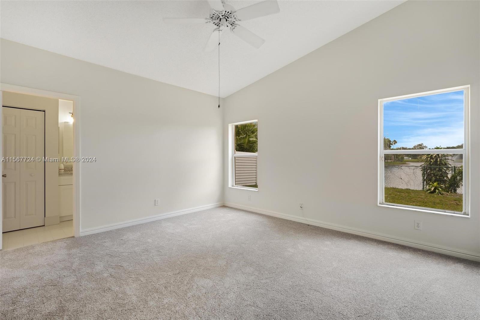 Listing Photo 14