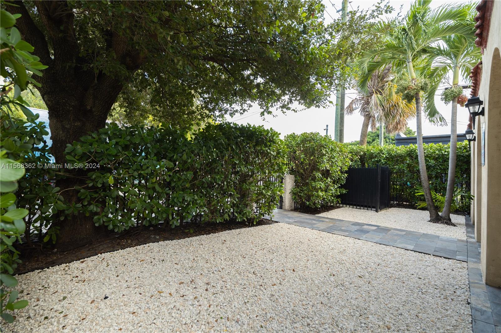 5416 NE 1st Ct 6, Miami, Florida 33137, 2 Bedrooms Bedrooms, ,1 BathroomBathrooms,Residentiallease,For Rent,5416 NE 1st Ct 6,A11568362