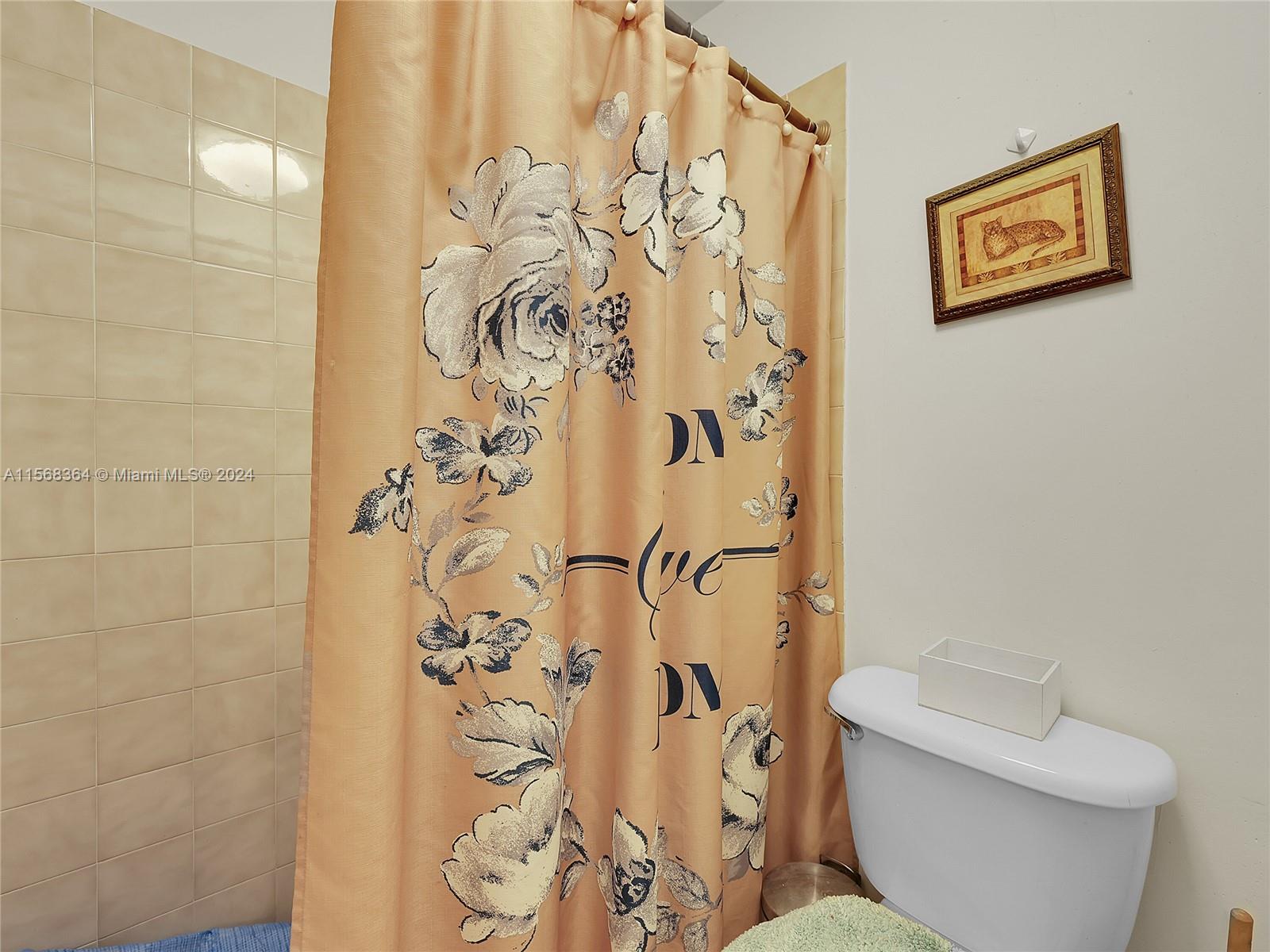 6773 NW 186th Ter 6773, Hialeah, Florida 33015, 2 Bedrooms Bedrooms, ,2 BathroomsBathrooms,Residential,For Sale,6773 NW 186th Ter 6773,A11568364