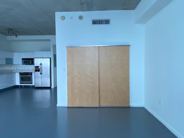 133 NE 2 Ave 3409, Miami, Florida 33132, 1 Bedroom Bedrooms, ,1 BathroomBathrooms,Residentiallease,For Rent,133 NE 2 Ave 3409,A11568306