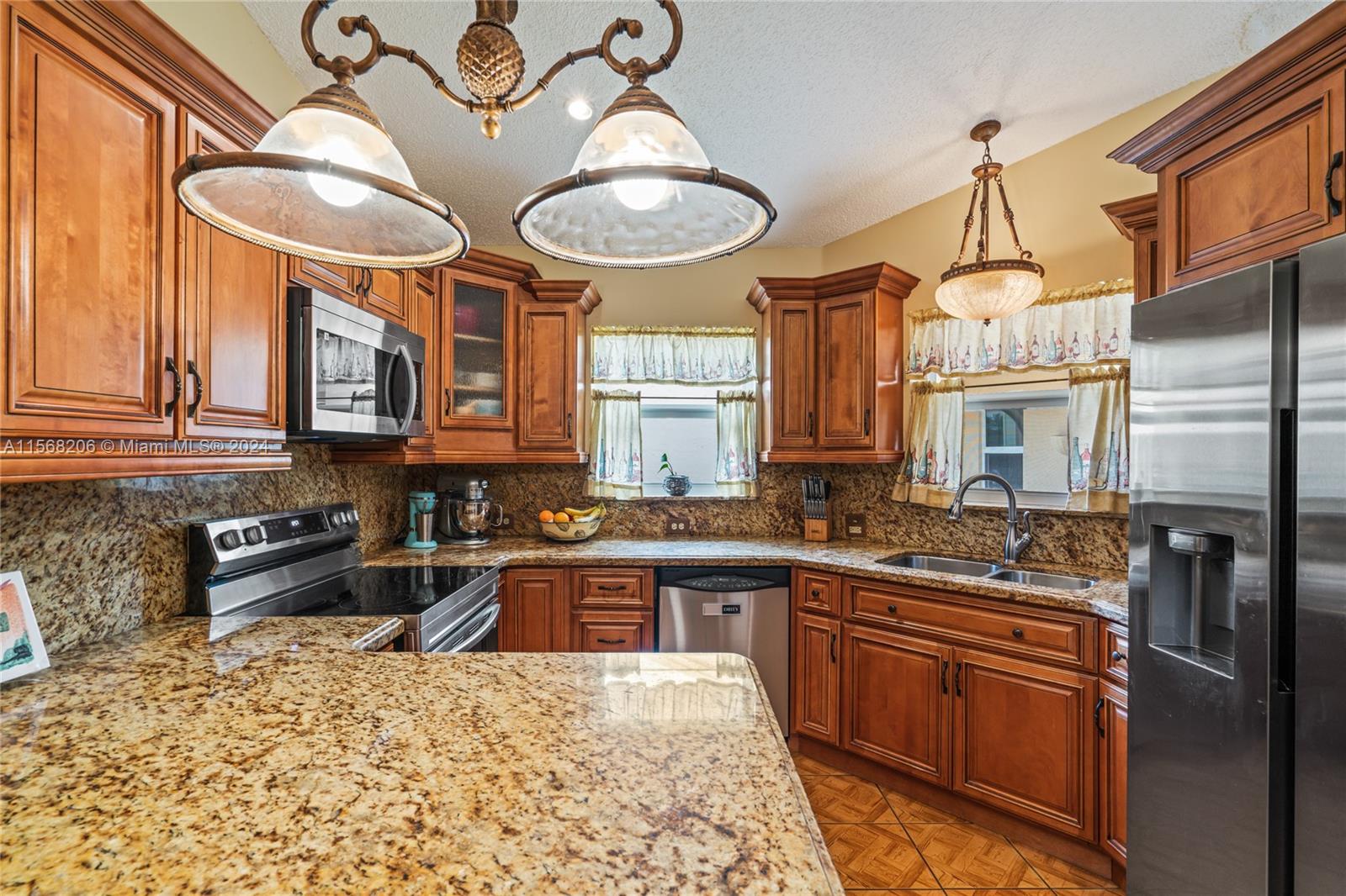 12821 SW 248th Ter, Homestead, Florida 33032, 3 Bedrooms Bedrooms, ,2 BathroomsBathrooms,Residential,For Sale,12821 SW 248th Ter,A11568206