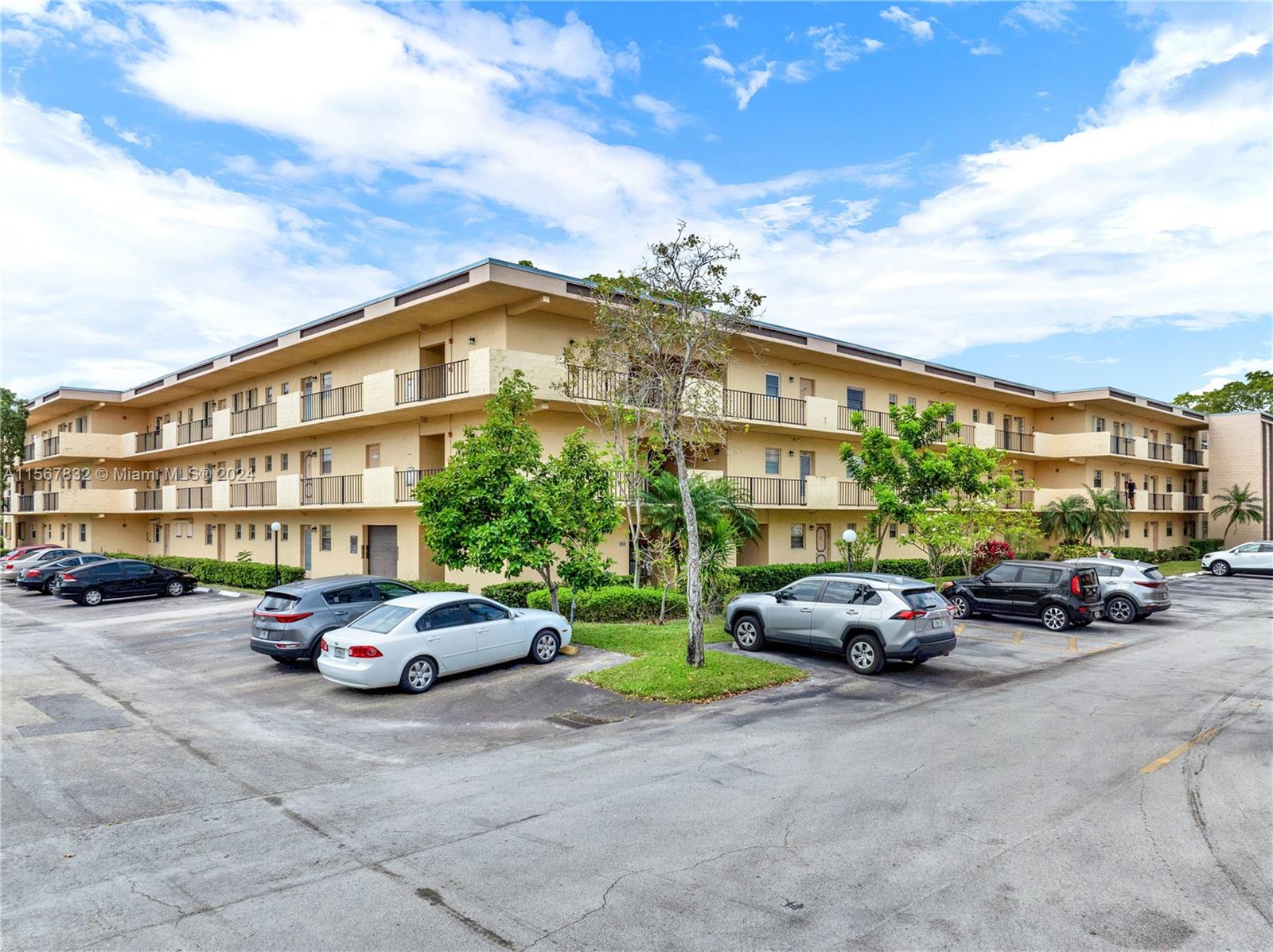 100  Berkley Rd #306 For Sale A11567832, FL