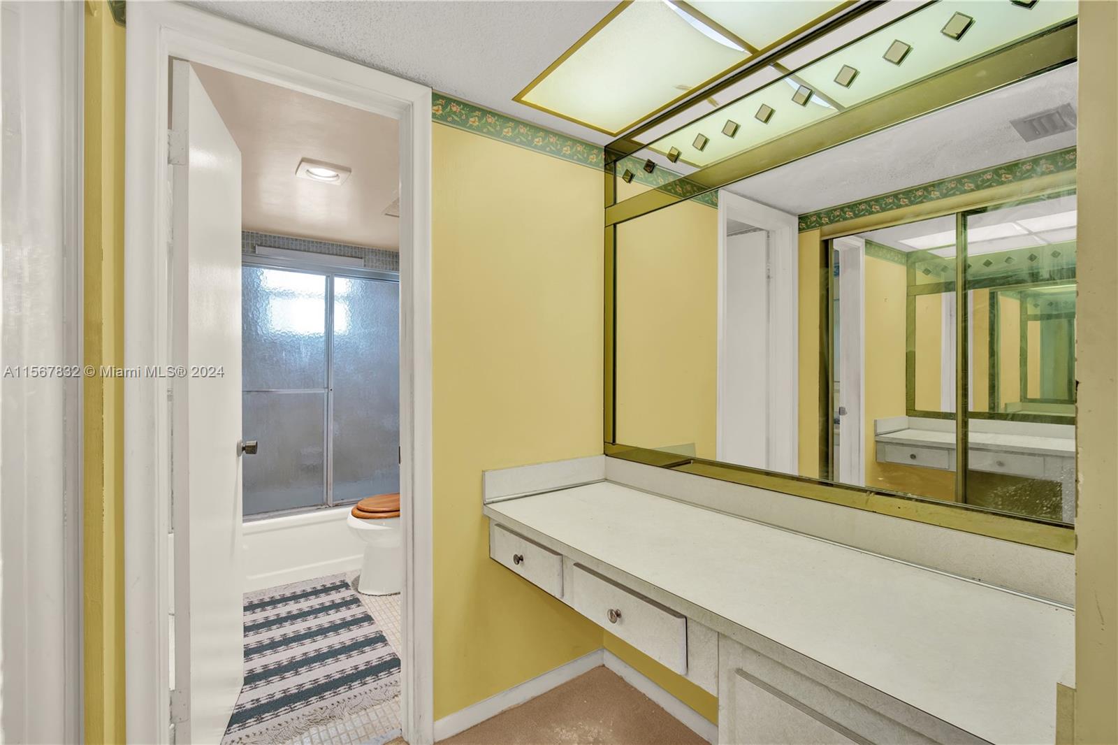 100 Berkley Rd 306, Hollywood, Florida 33024, 1 Bedroom Bedrooms, ,1 BathroomBathrooms,Residential,For Sale,100 Berkley Rd 306,A11567832