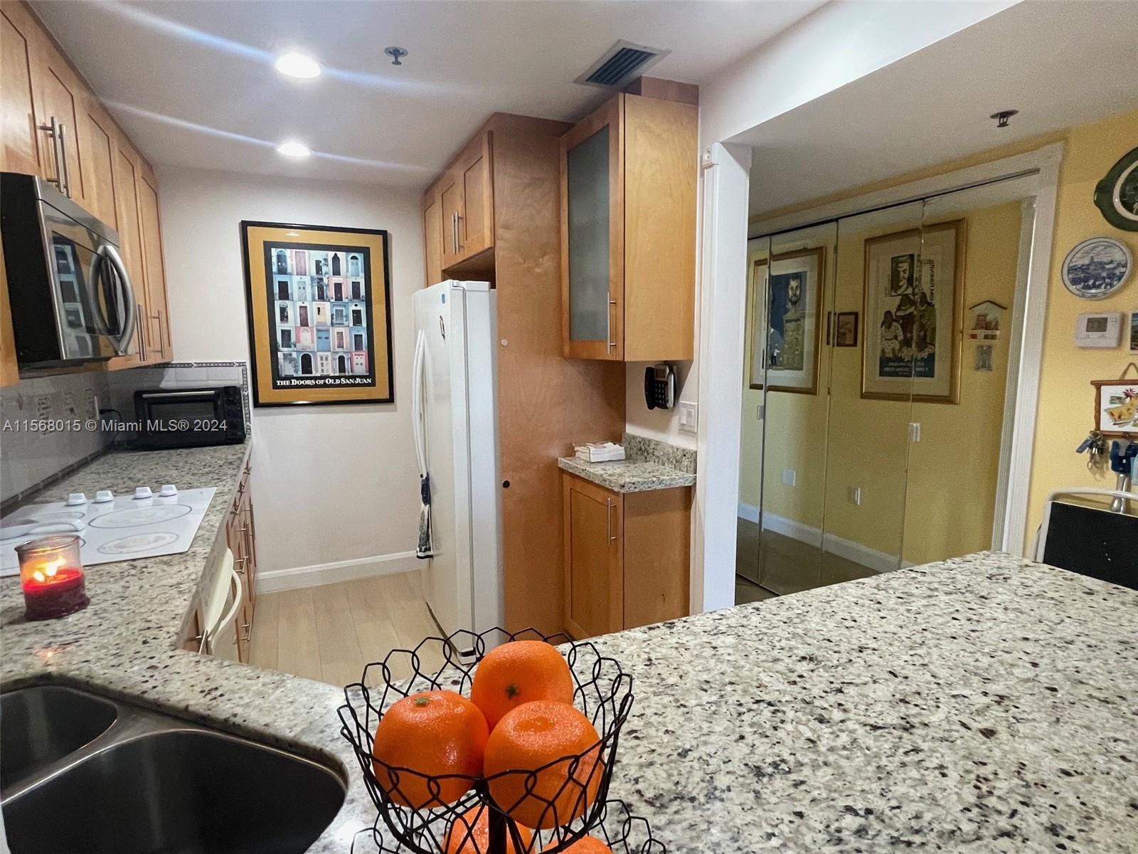 1400 Salzedo St 401, Coral Gables, Florida 33134, 2 Bedrooms Bedrooms, ,2 BathroomsBathrooms,Residential,For Sale,1400 Salzedo St 401,A11568015