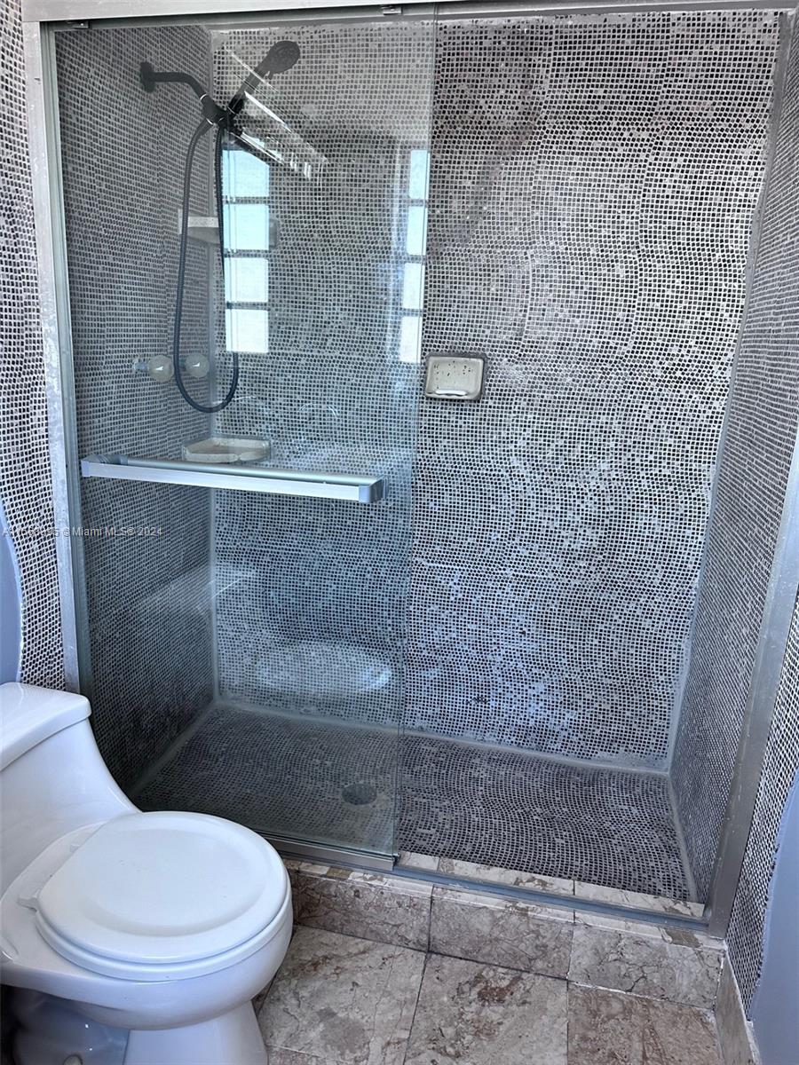 137 Golden Isles Dr 1110, Hallandale Beach, Florida 33009, 2 Bedrooms Bedrooms, ,2 BathroomsBathrooms,Residentiallease,For Rent,137 Golden Isles Dr 1110,A11568395