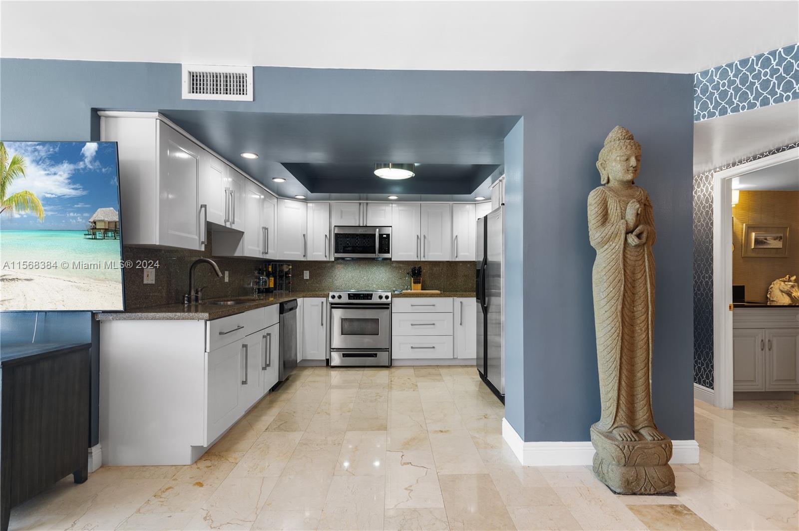 200 Leslie Dr 202, Hallandale Beach, Florida 33009, 2 Bedrooms Bedrooms, ,2 BathroomsBathrooms,Residential,For Sale,200 Leslie Dr 202,A11568384