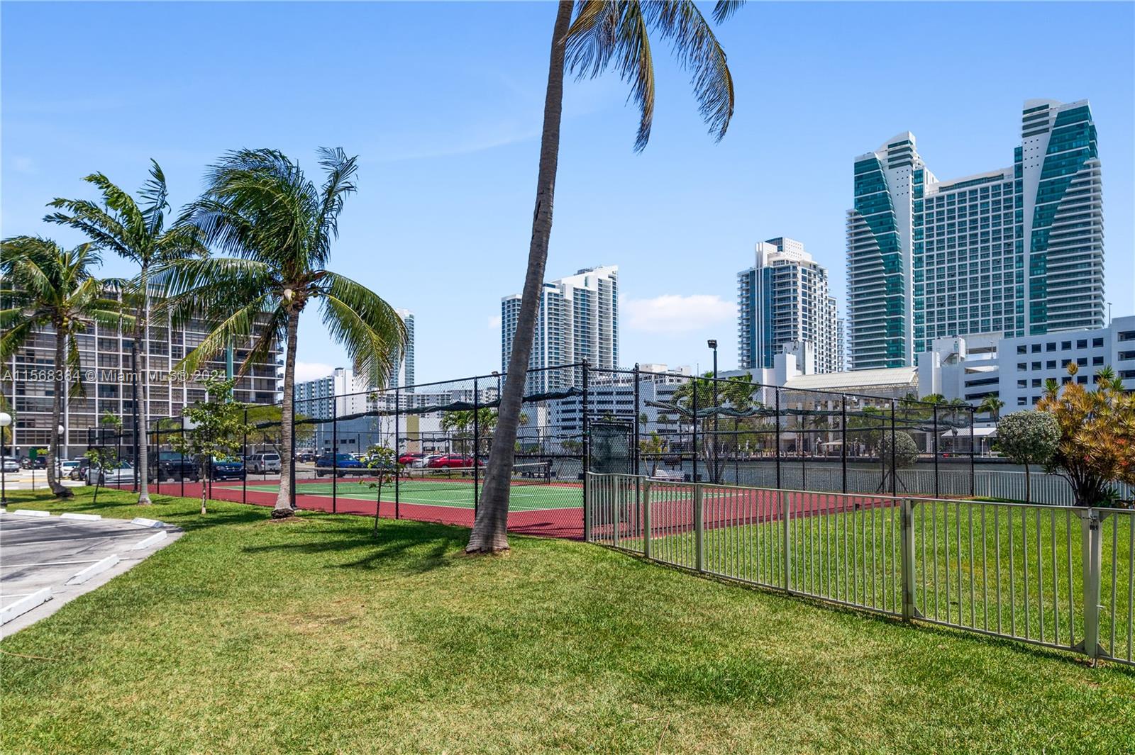 200 Leslie Dr 202, Hallandale Beach, Florida 33009, 2 Bedrooms Bedrooms, ,2 BathroomsBathrooms,Residential,For Sale,200 Leslie Dr 202,A11568384