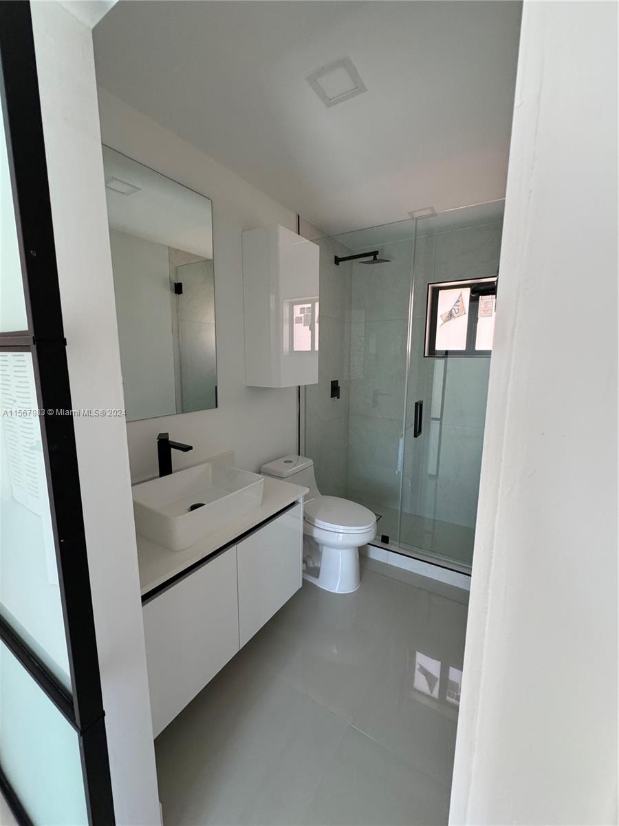 1205 Wallace St, Coral Gables, Florida 33134, 5 Bedrooms Bedrooms, ,5 BathroomsBathrooms,Residentiallease,For Rent,1205 Wallace St,A11567983