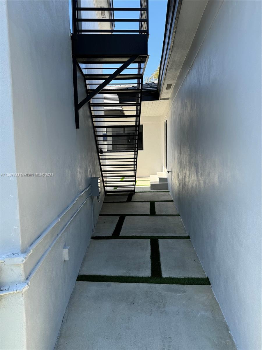 1205 Wallace St, Coral Gables, Florida 33134, 5 Bedrooms Bedrooms, ,5 BathroomsBathrooms,Residentiallease,For Rent,1205 Wallace St,A11567983