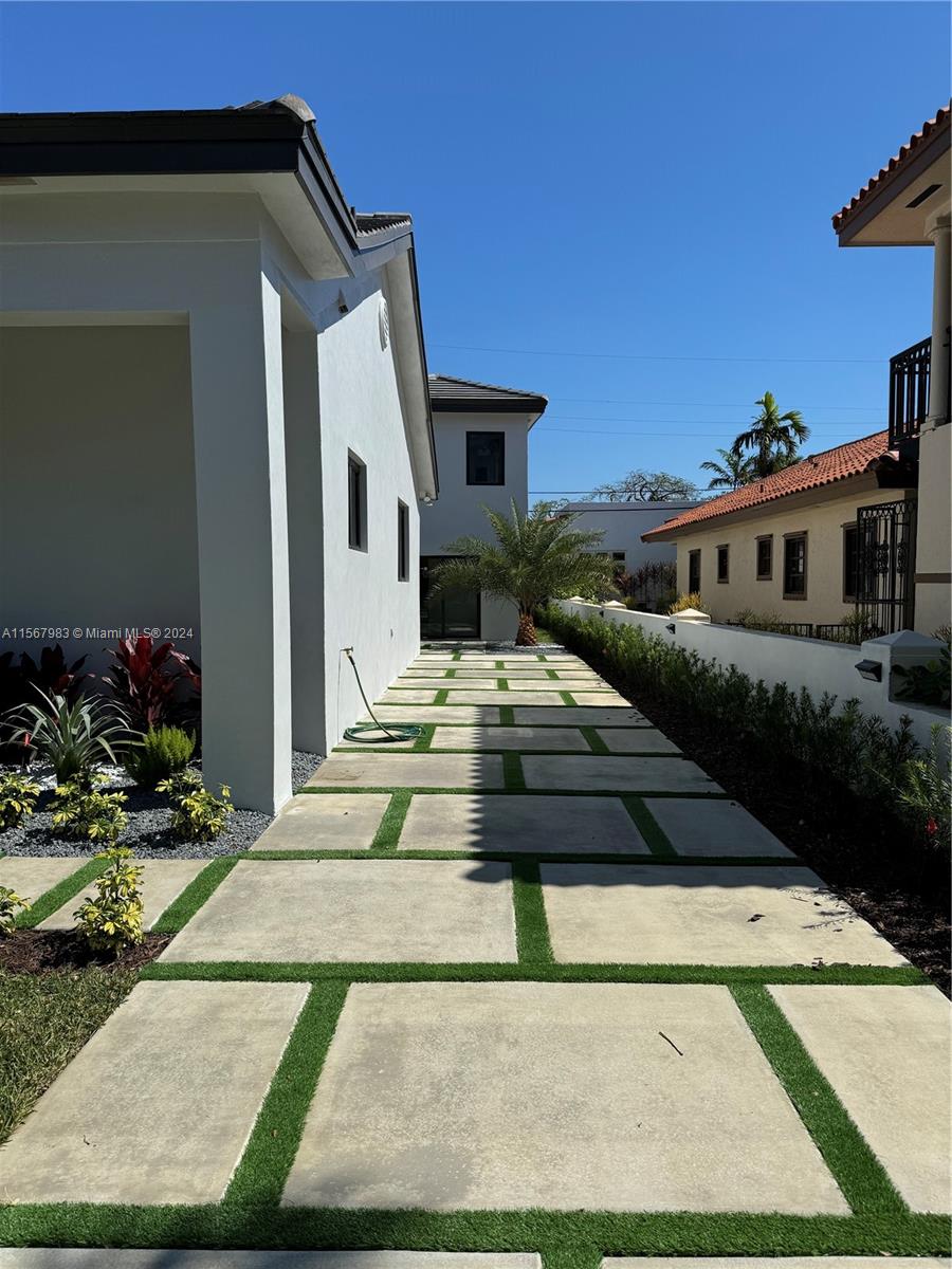1205 Wallace St, Coral Gables, Florida 33134, 5 Bedrooms Bedrooms, ,5 BathroomsBathrooms,Residentiallease,For Rent,1205 Wallace St,A11567983