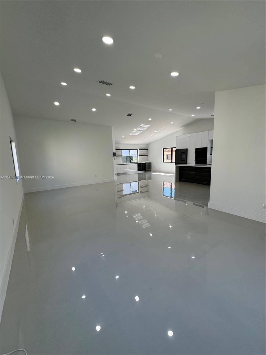 1205 Wallace St, Coral Gables, Florida 33134, 5 Bedrooms Bedrooms, ,5 BathroomsBathrooms,Residentiallease,For Rent,1205 Wallace St,A11567983