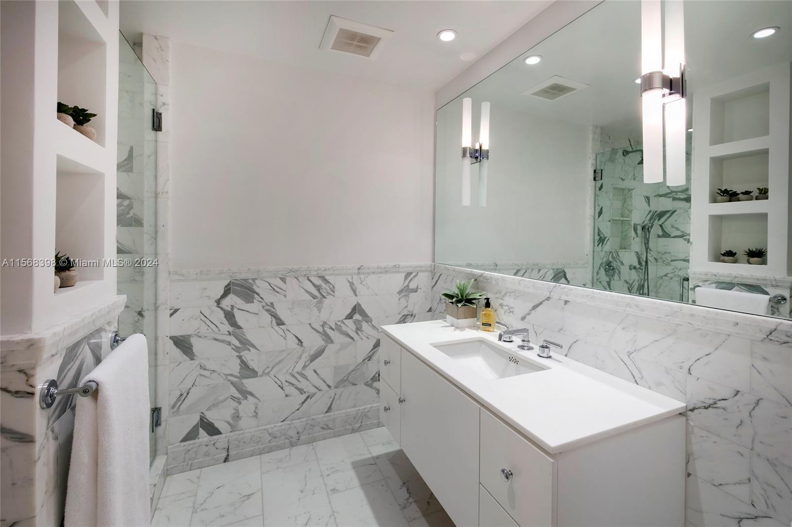 7724 FISHER ISLAND DR 7724, Miami, Florida 33109, 4 Bedrooms Bedrooms, ,6 BathroomsBathrooms,Residentiallease,For Rent,7724 FISHER ISLAND DR 7724,A11568398