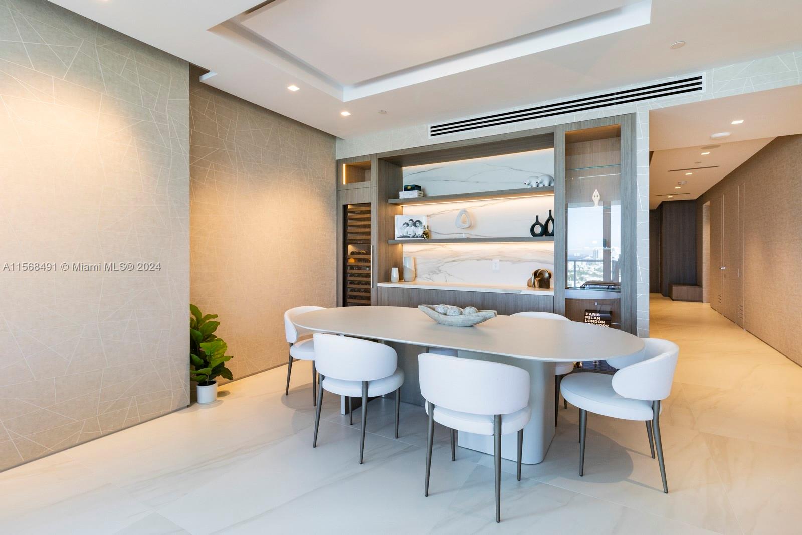 100 S Pointe Dr 2409, Miami Beach, Florida 33139, 3 Bedrooms Bedrooms, ,3 BathroomsBathrooms,Residentiallease,For Rent,100 S Pointe Dr 2409,A11568491