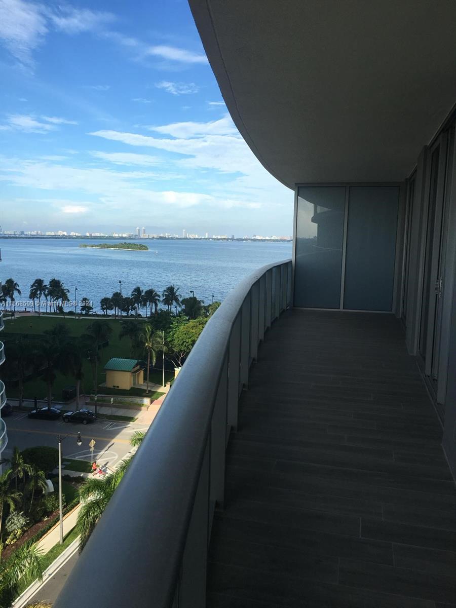 Beautiful 2 BED & 2 FULL BATH & 1 half bath. Large Terrace with BAY and CITY VIEWS. Unit 809 offers beautiful Wood looking Porcelain flooring. Open kitchen with quartz counter-top and Bosch appliances. Assigned parking. WIFI and basic CABLE included. Amenities include: 2 heated pools, hot tub overlooking Biscayne Bay, movie theater, spa, fitness center and yoga studio, BBQ grills, teen lounge and kids’ playroom, business center, valet parking. Come and experience the Edgewater area! Great central location. Walk to Arsh Center,museums, restaurants, Margaret Pace Park, & more.