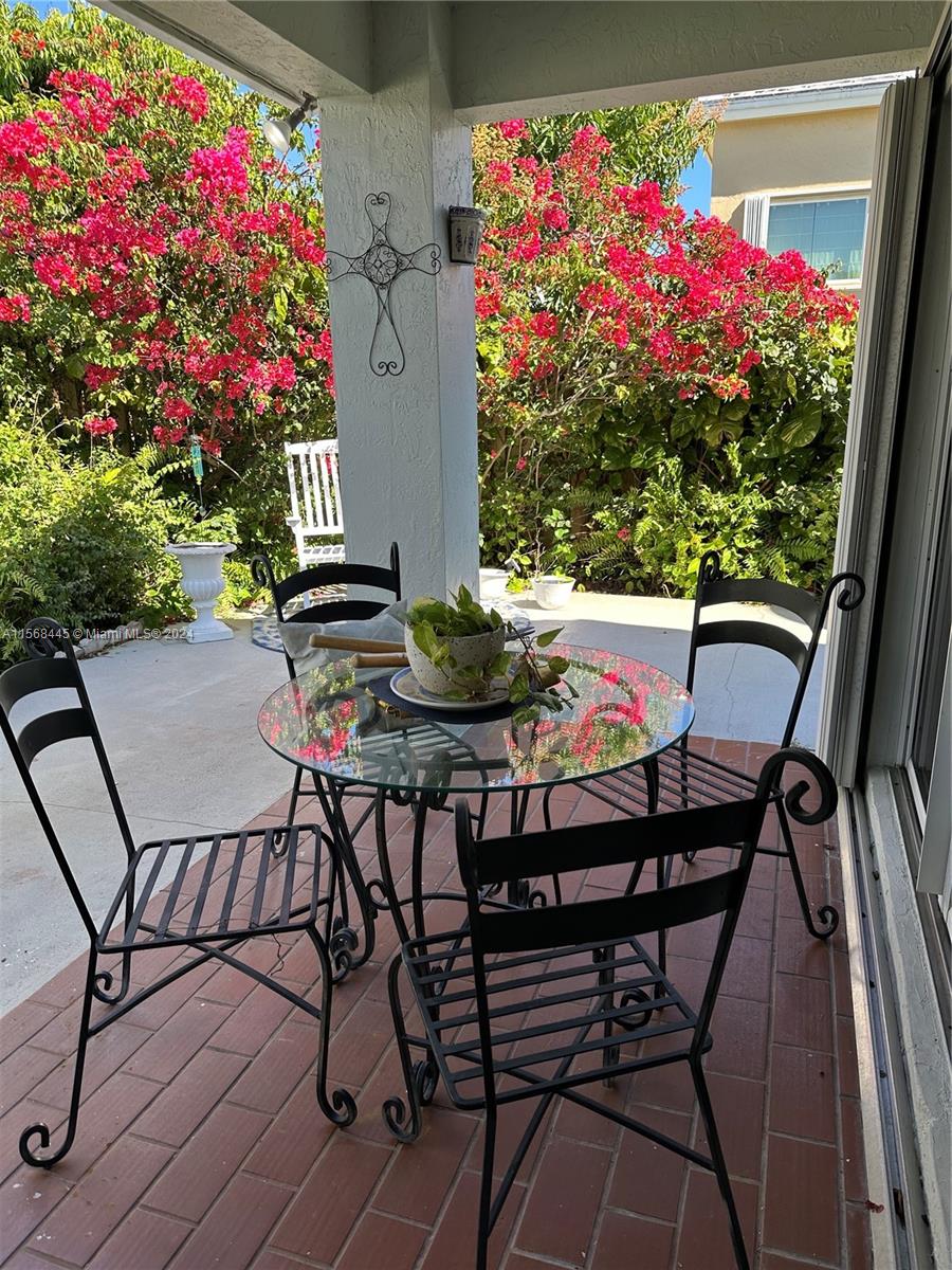 4771 SW 154th Pl, Miami, Florida 33185, 3 Bedrooms Bedrooms, ,2 BathroomsBathrooms,Residential,For Sale,4771 SW 154th Pl,A11568445