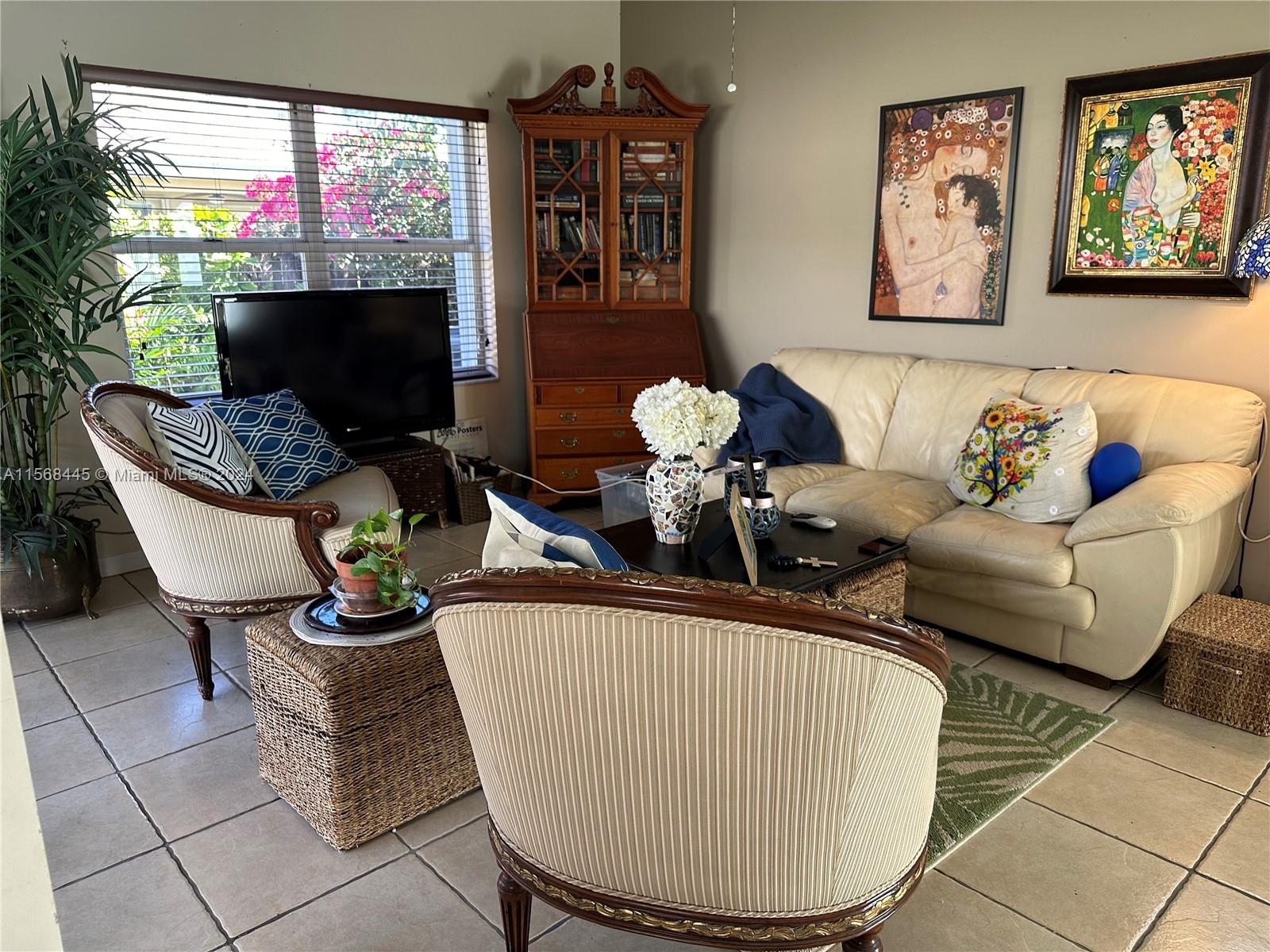 4771 SW 154th Pl, Miami, Florida 33185, 3 Bedrooms Bedrooms, ,2 BathroomsBathrooms,Residential,For Sale,4771 SW 154th Pl,A11568445