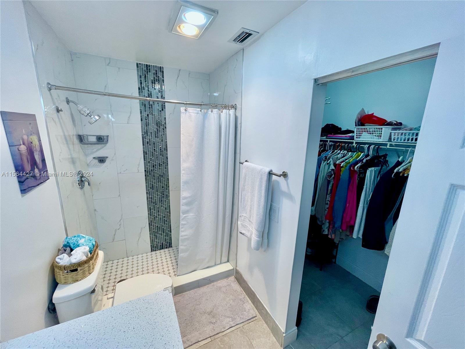 7502 NW 86th Ter 202, Tamarac, Florida 33321, 2 Bedrooms Bedrooms, 1 Room Rooms,2 BathroomsBathrooms,Residential,For Sale,7502 NW 86th Ter 202,A11564427