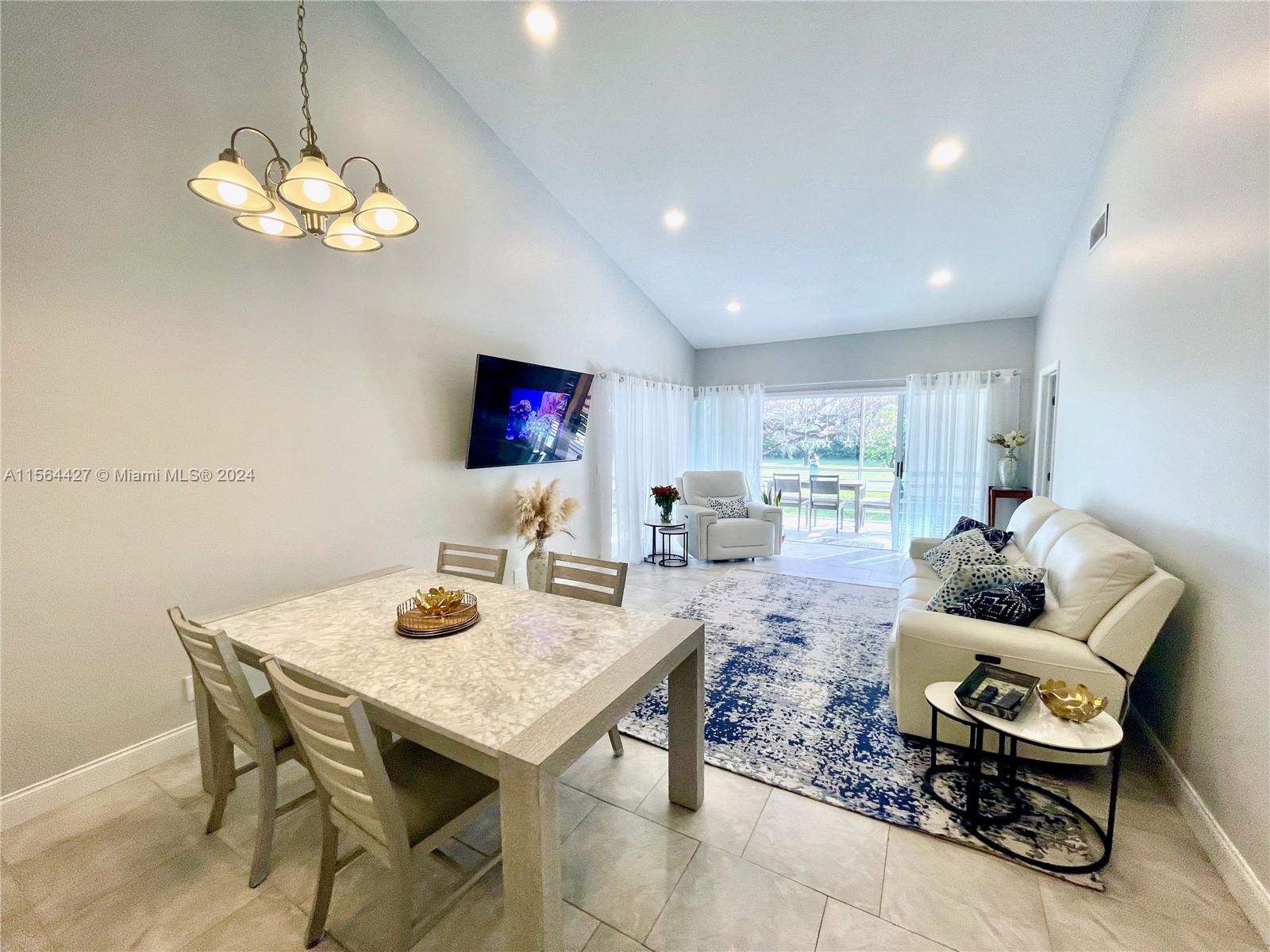 7502 NW 86th Ter 202, Tamarac, Florida 33321, 2 Bedrooms Bedrooms, 1 Room Rooms,2 BathroomsBathrooms,Residential,For Sale,7502 NW 86th Ter 202,A11564427