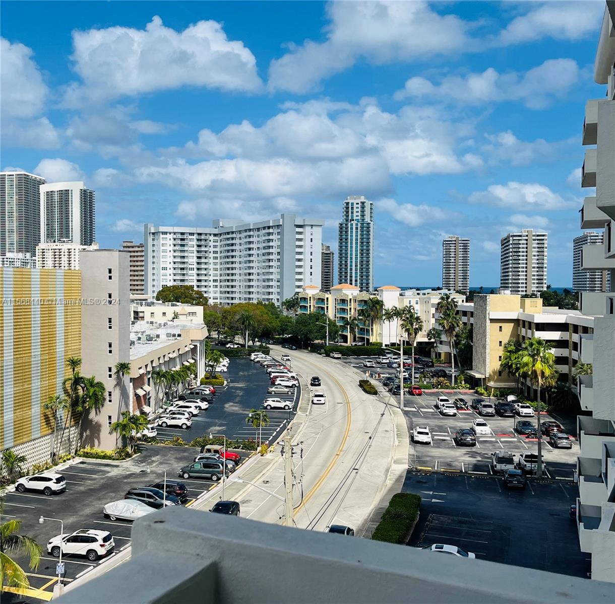 401 Golden Isles Dr 716, Hallandale Beach, Florida 33009, 1 Bedroom Bedrooms, ,1 BathroomBathrooms,Residentiallease,For Rent,401 Golden Isles Dr 716,A11568440