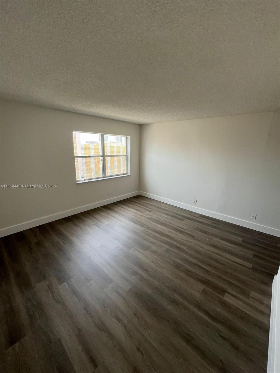 401 Golden Isles Dr 716, Hallandale Beach, Florida 33009, 1 Bedroom Bedrooms, ,1 BathroomBathrooms,Residentiallease,For Rent,401 Golden Isles Dr 716,A11568440