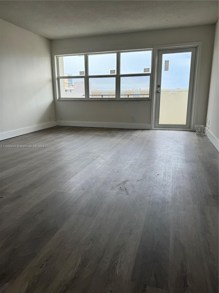 401 Golden Isles Dr 716, Hallandale Beach, Florida 33009, 1 Bedroom Bedrooms, ,1 BathroomBathrooms,Residentiallease,For Rent,401 Golden Isles Dr 716,A11568440