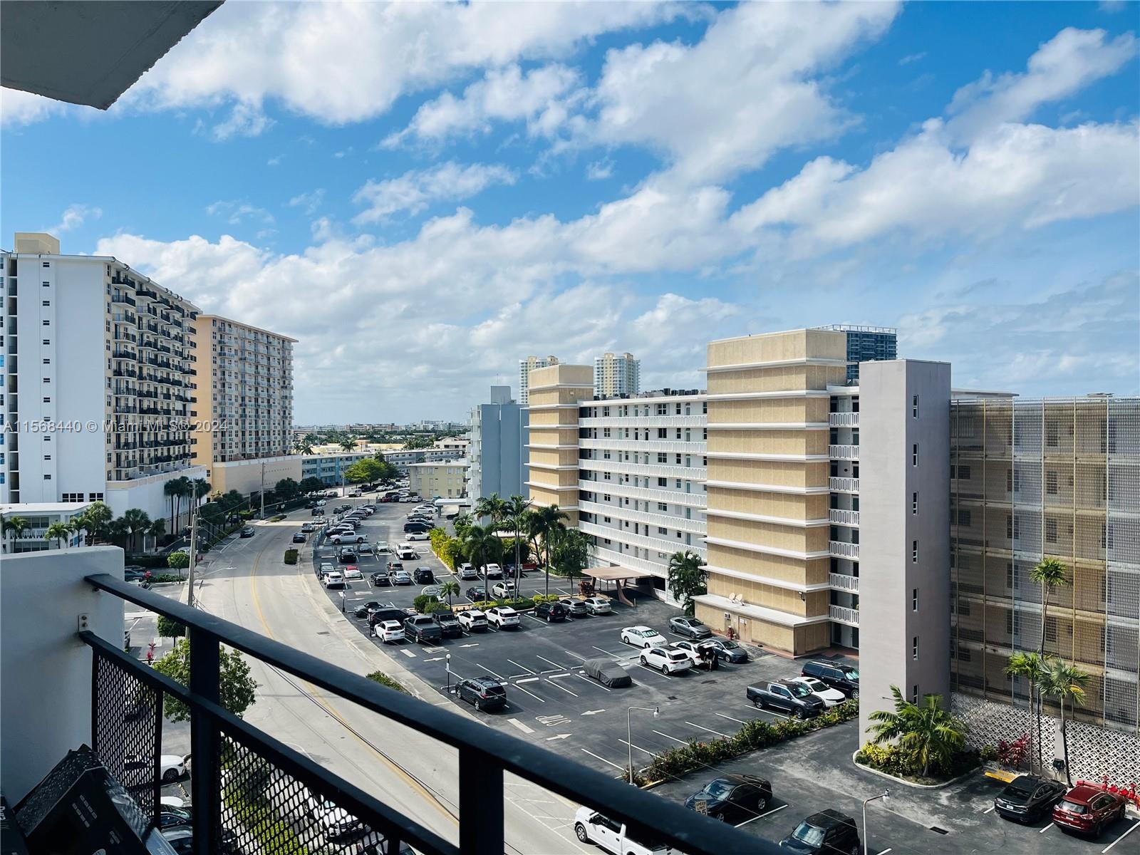 401 Golden Isles Dr 716, Hallandale Beach, Florida 33009, 1 Bedroom Bedrooms, ,1 BathroomBathrooms,Residentiallease,For Rent,401 Golden Isles Dr 716,A11568440