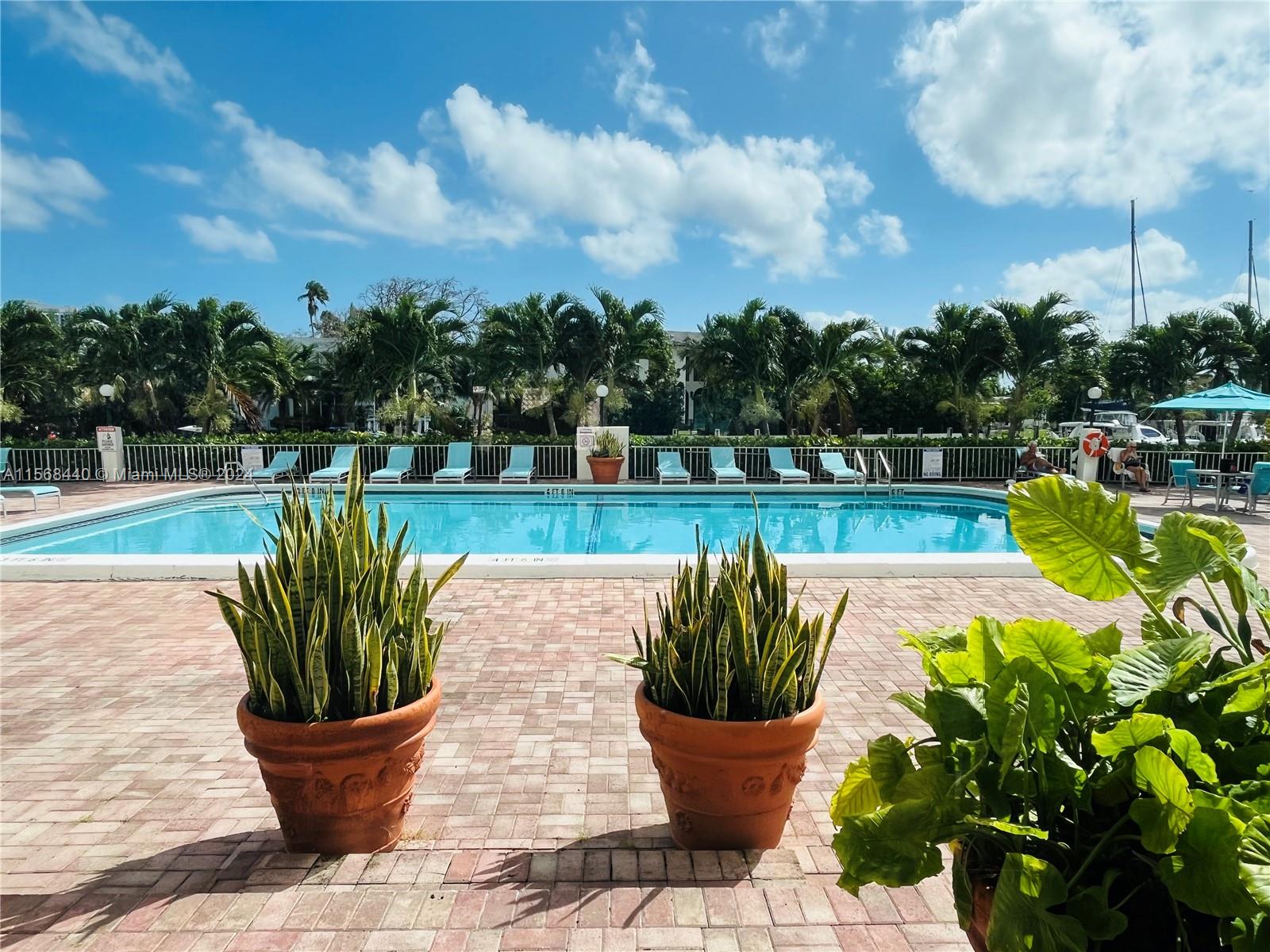 401 Golden Isles Dr 716, Hallandale Beach, Florida 33009, 1 Bedroom Bedrooms, ,1 BathroomBathrooms,Residentiallease,For Rent,401 Golden Isles Dr 716,A11568440