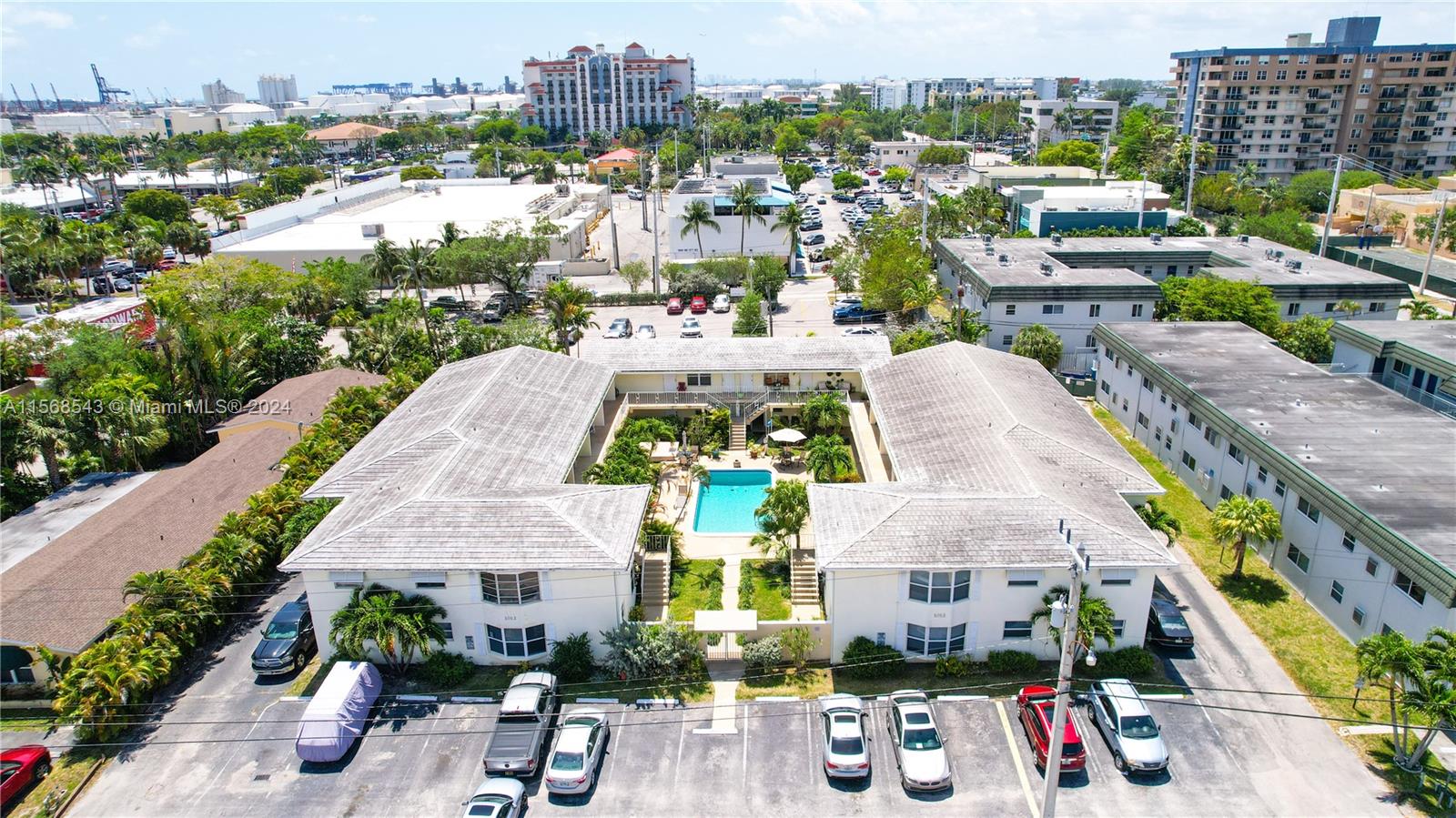 1012 SE 15th St 106, Fort Lauderdale, Florida 33316, 1 Bedroom Bedrooms, ,1 BathroomBathrooms,Residential,For Sale,1012 SE 15th St 106,A11568543