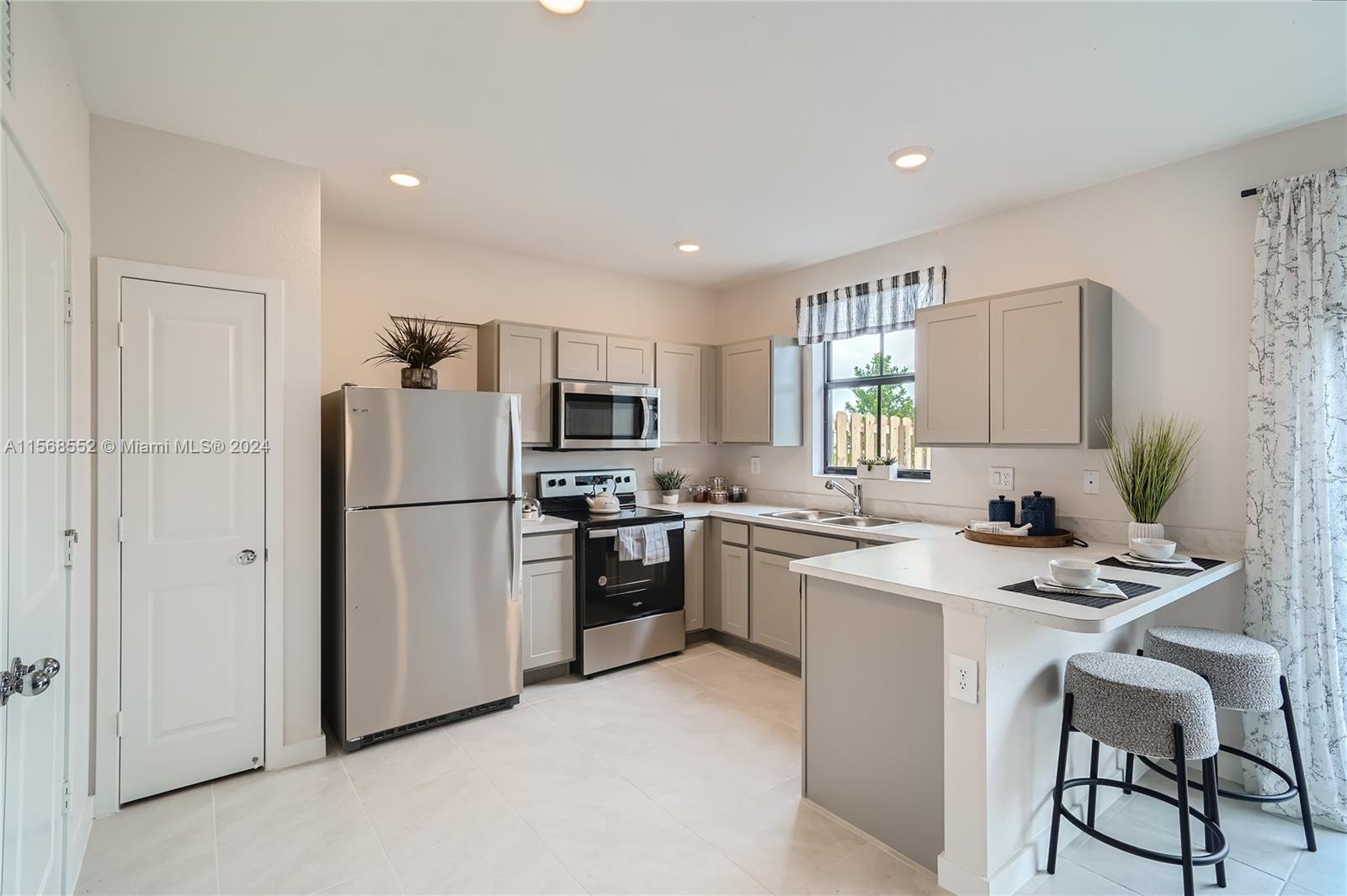 490 NE 13th Street, Florida City, Florida 33034, 4 Bedrooms Bedrooms, ,3 BathroomsBathrooms,Residential,For Sale,490 NE 13th Street,A11568552