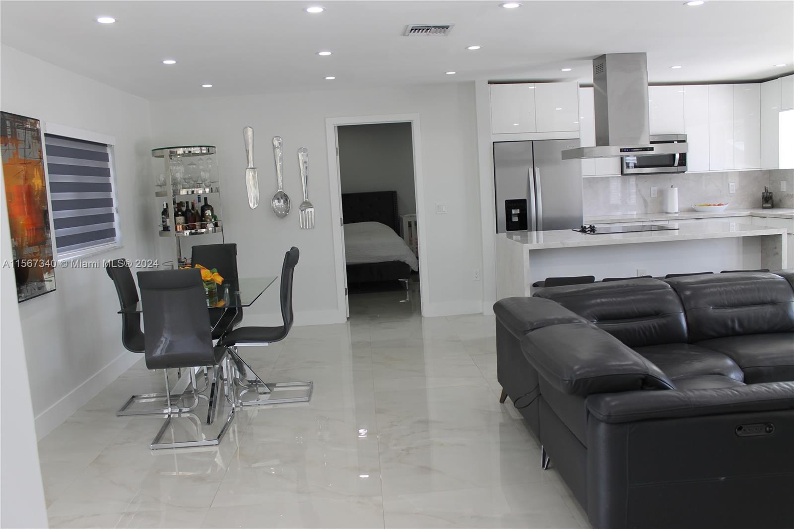 27665 SW 163rd Ave, Homestead, Florida 33031, 5 Bedrooms Bedrooms, ,3 BathroomsBathrooms,Residential,For Sale,27665 SW 163rd Ave,A11567340