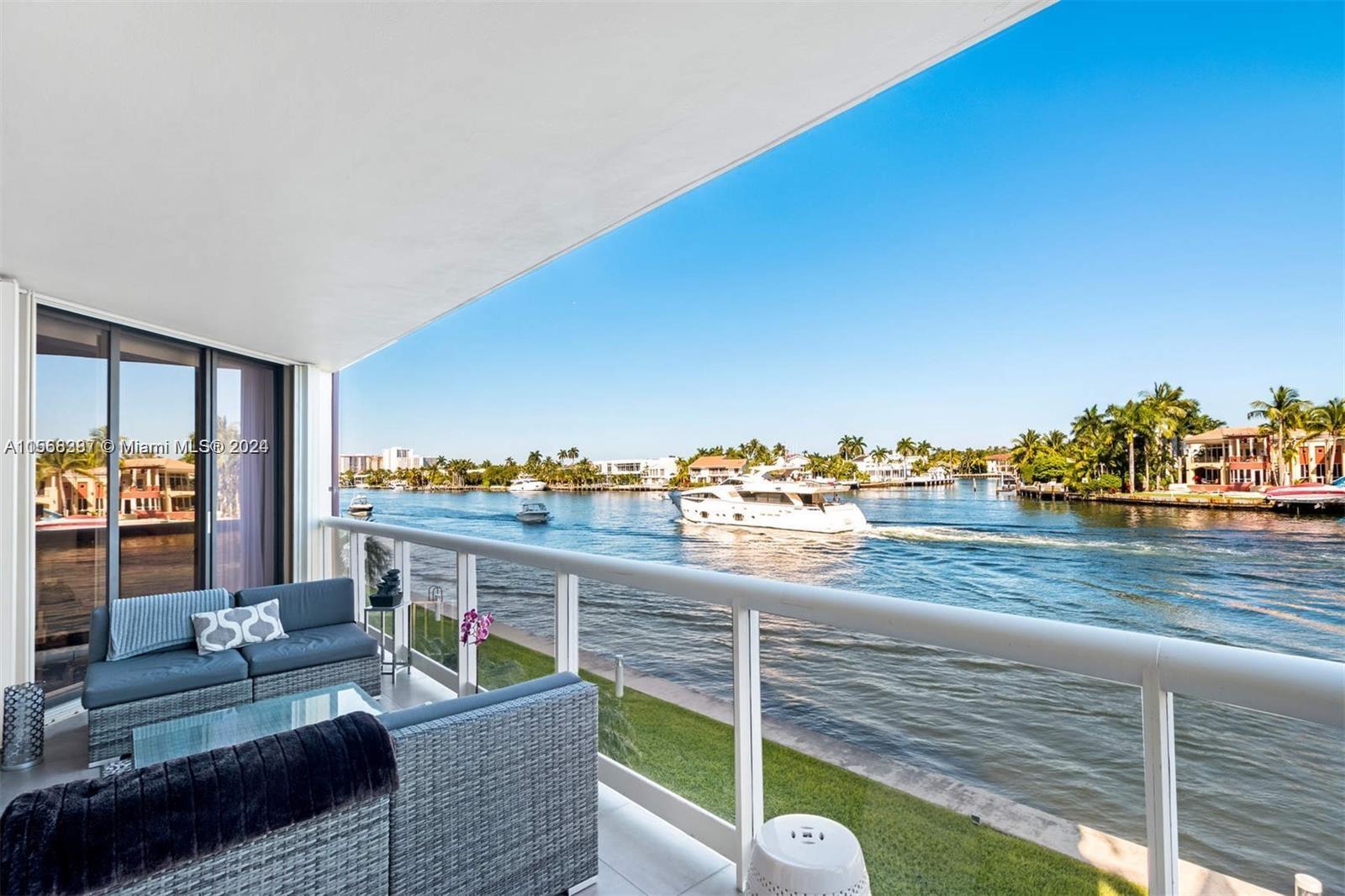 20191 E Country Club Dr TH7, Aventura, Florida 33180, 3 Bedrooms Bedrooms, ,3 BathroomsBathrooms,Residentiallease,For Rent,20191 E Country Club Dr TH7,A11568387
