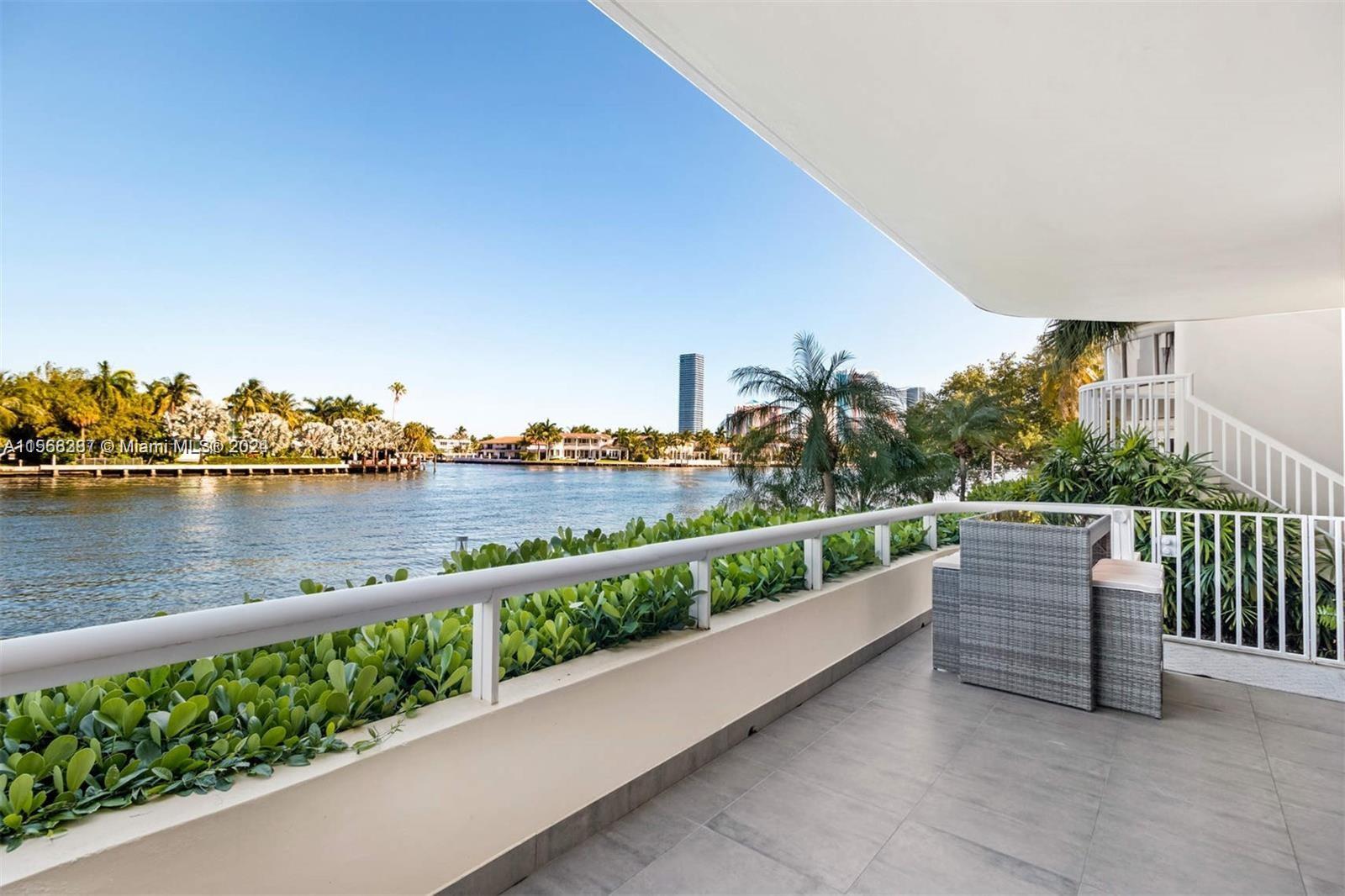 20191 E Country Club Dr TH7, Aventura, Florida 33180, 3 Bedrooms Bedrooms, ,3 BathroomsBathrooms,Residentiallease,For Rent,20191 E Country Club Dr TH7,A11568387