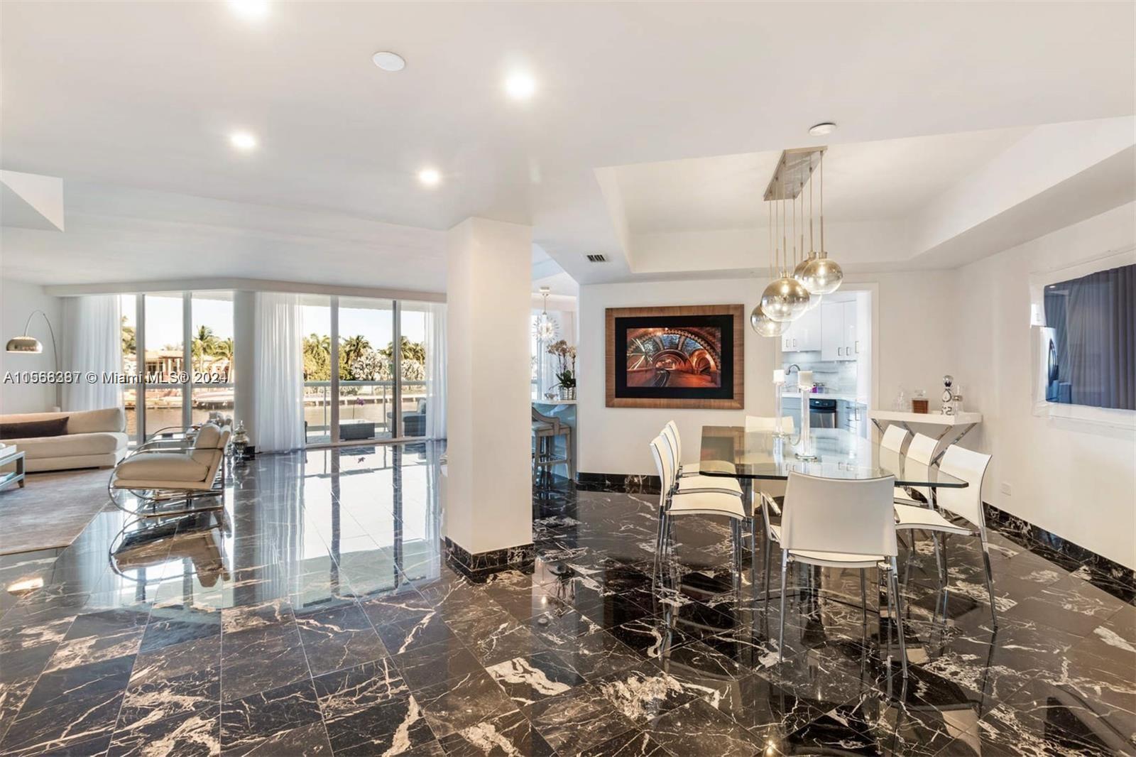 20191 E Country Club Dr TH7, Aventura, Florida 33180, 3 Bedrooms Bedrooms, ,3 BathroomsBathrooms,Residentiallease,For Rent,20191 E Country Club Dr TH7,A11568387