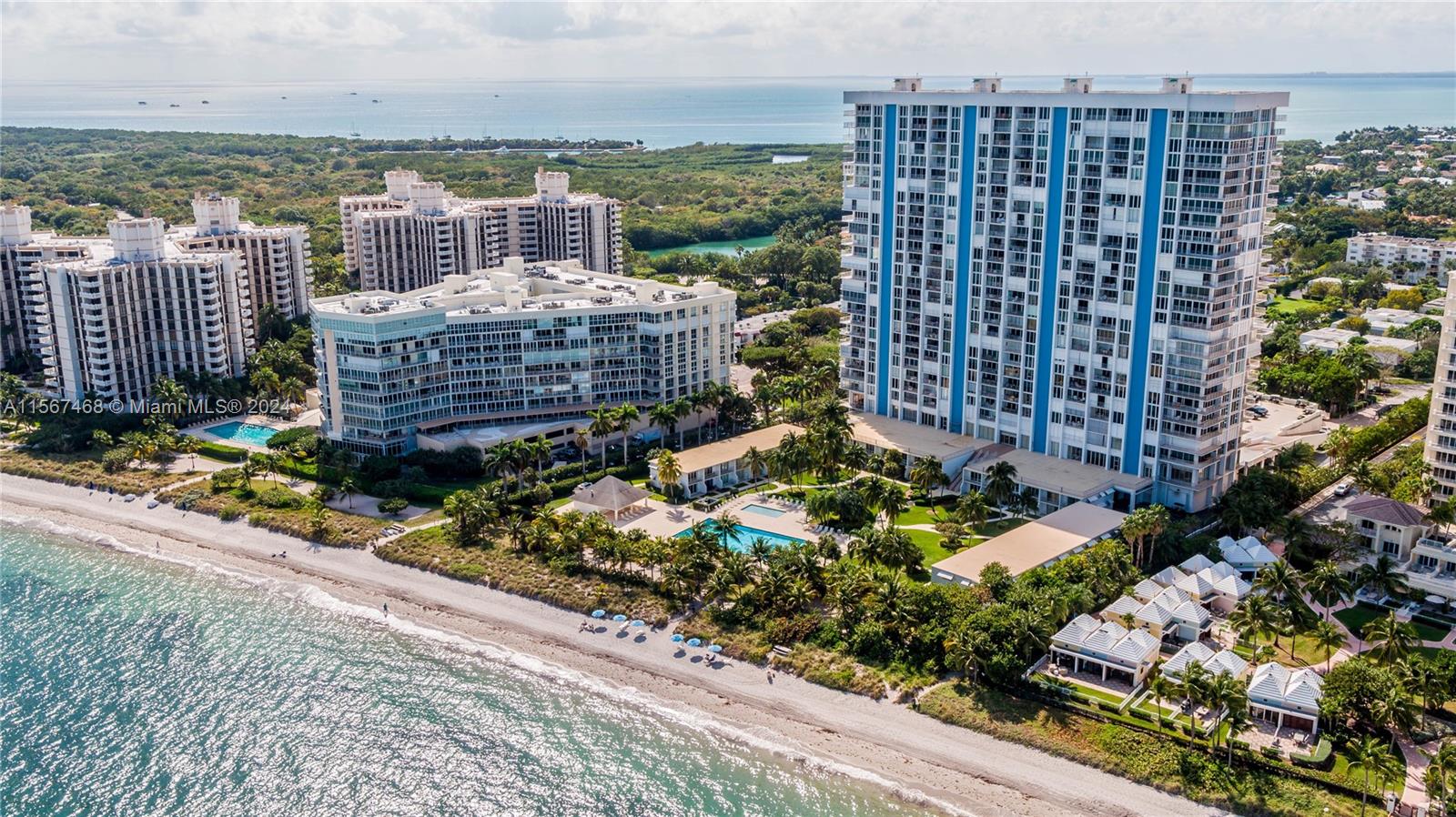 Rarely available ocean front Townhome just few steps from the beach & pool. Updated, new floors & new furniture, 2 beds, 2 baths, fully FURNISHED, washer/dryer inside the unit, 1 assigned parking space. Located at the luxury complex at Key Biscayne, full service 24-hour security building with all the amenities. Relaxed beach living this amazing location! Available only from June 01, 2024 until September 30, 2024 (4 months).