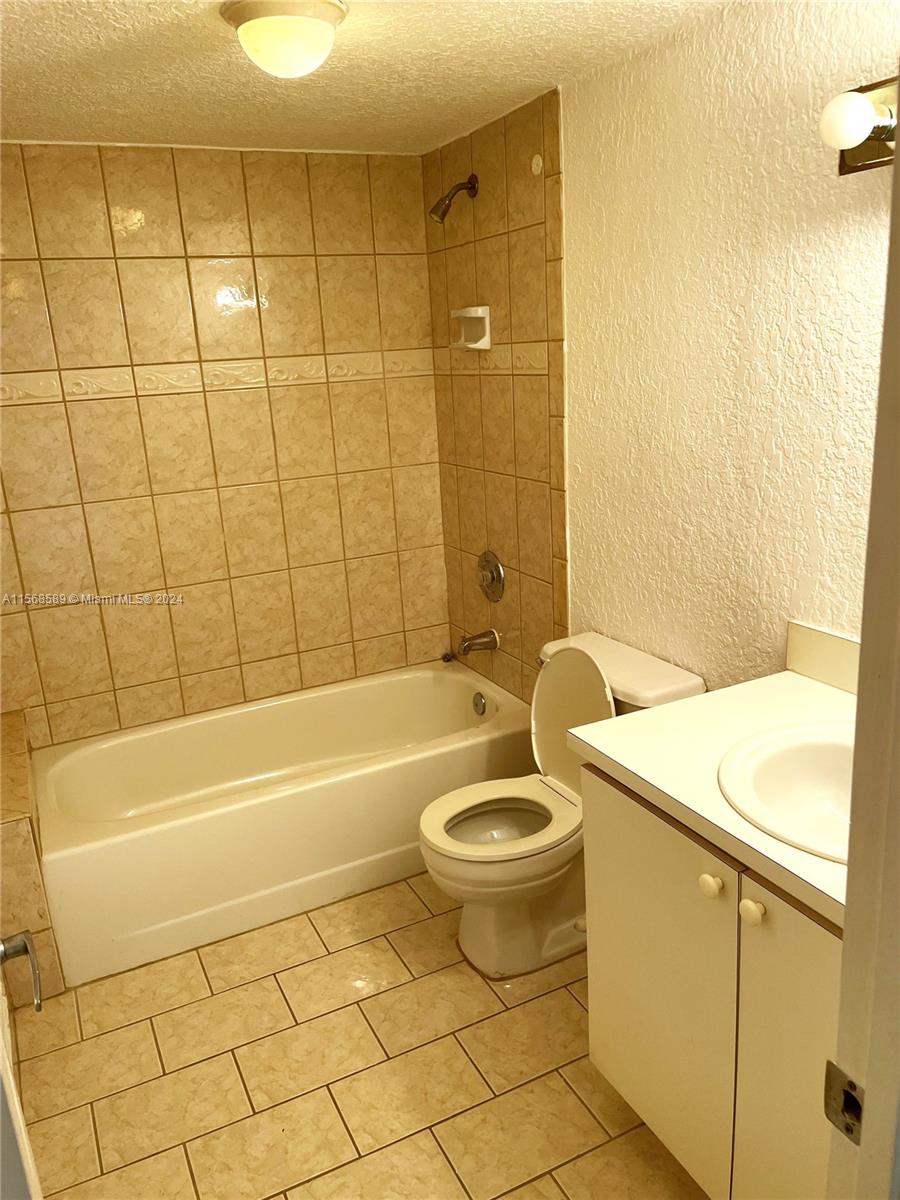 2nd Bathroom