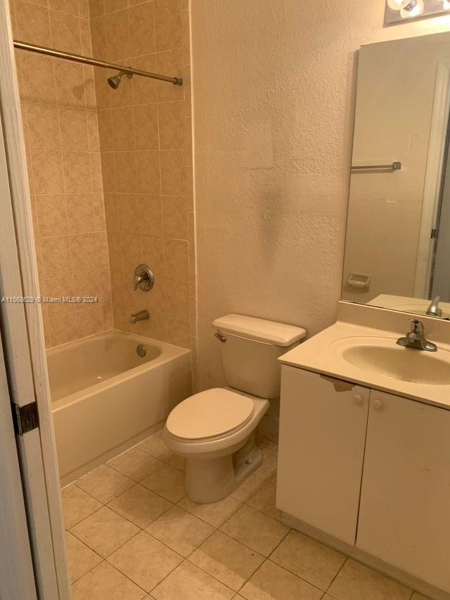 1662 SE 27th Dr 106, Homestead, Florida 33035, 2 Bedrooms Bedrooms, ,2 BathroomsBathrooms,Residential,For Sale,1662 SE 27th Dr 106,A11568629