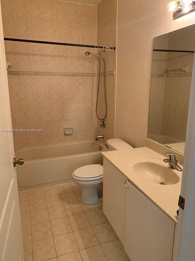 1662 SE 27th Dr 106, Homestead, Florida 33035, 2 Bedrooms Bedrooms, ,2 BathroomsBathrooms,Residential,For Sale,1662 SE 27th Dr 106,A11568629