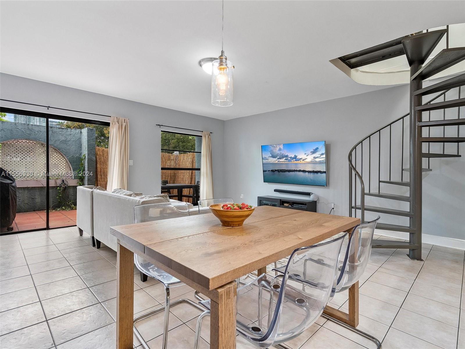 515 NE 38th St 10, Miami, Florida 33137, 2 Bedrooms Bedrooms, ,1 BathroomBathrooms,Residential,For Sale,515 NE 38th St 10,A11556930