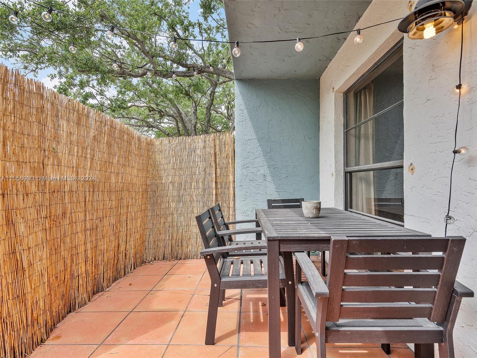 515 NE 38th St 10, Miami, Florida 33137, 2 Bedrooms Bedrooms, ,1 BathroomBathrooms,Residential,For Sale,515 NE 38th St 10,A11556930