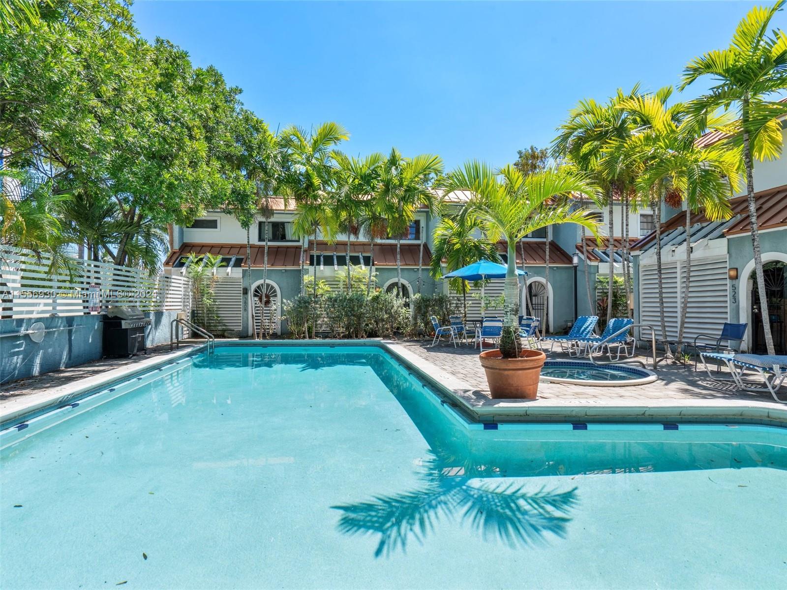 515 NE 38th St 10, Miami, Florida 33137, 2 Bedrooms Bedrooms, ,1 BathroomBathrooms,Residential,For Sale,515 NE 38th St 10,A11556930