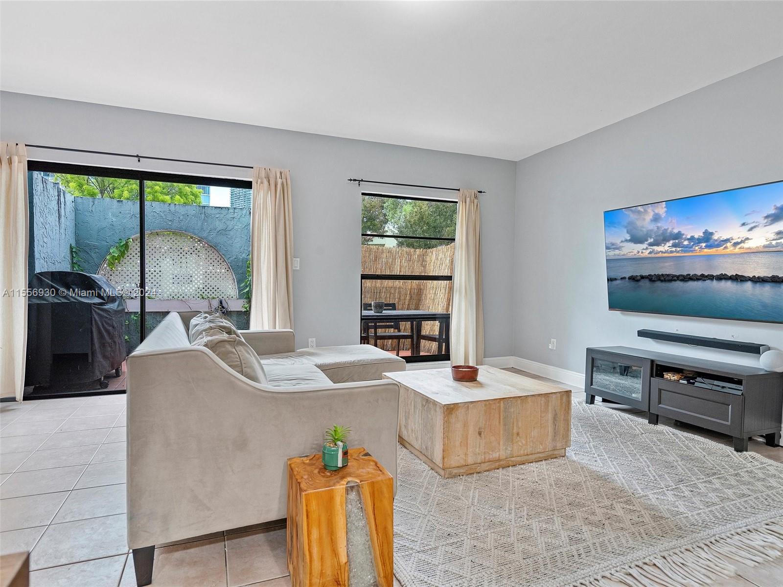 515 NE 38th St 10, Miami, Florida 33137, 2 Bedrooms Bedrooms, ,1 BathroomBathrooms,Residential,For Sale,515 NE 38th St 10,A11556930