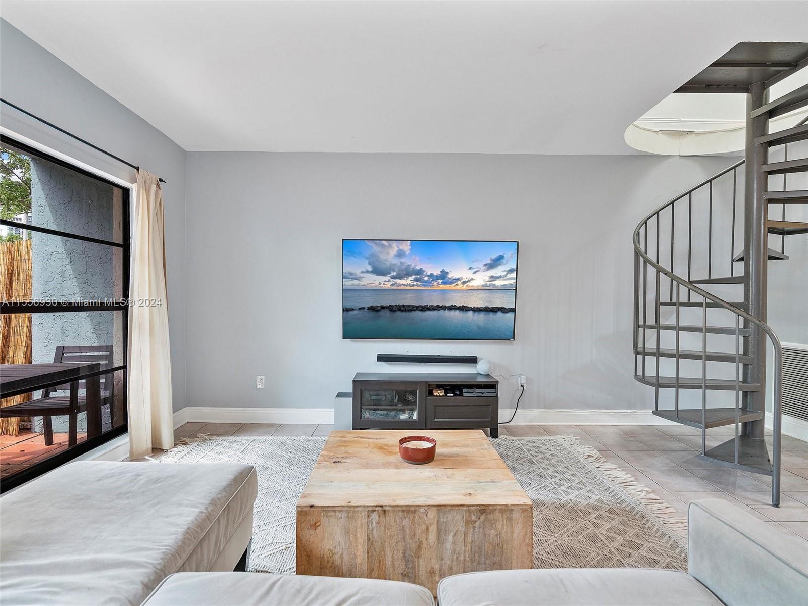 515 NE 38th St 10, Miami, Florida 33137, 2 Bedrooms Bedrooms, ,1 BathroomBathrooms,Residential,For Sale,515 NE 38th St 10,A11556930